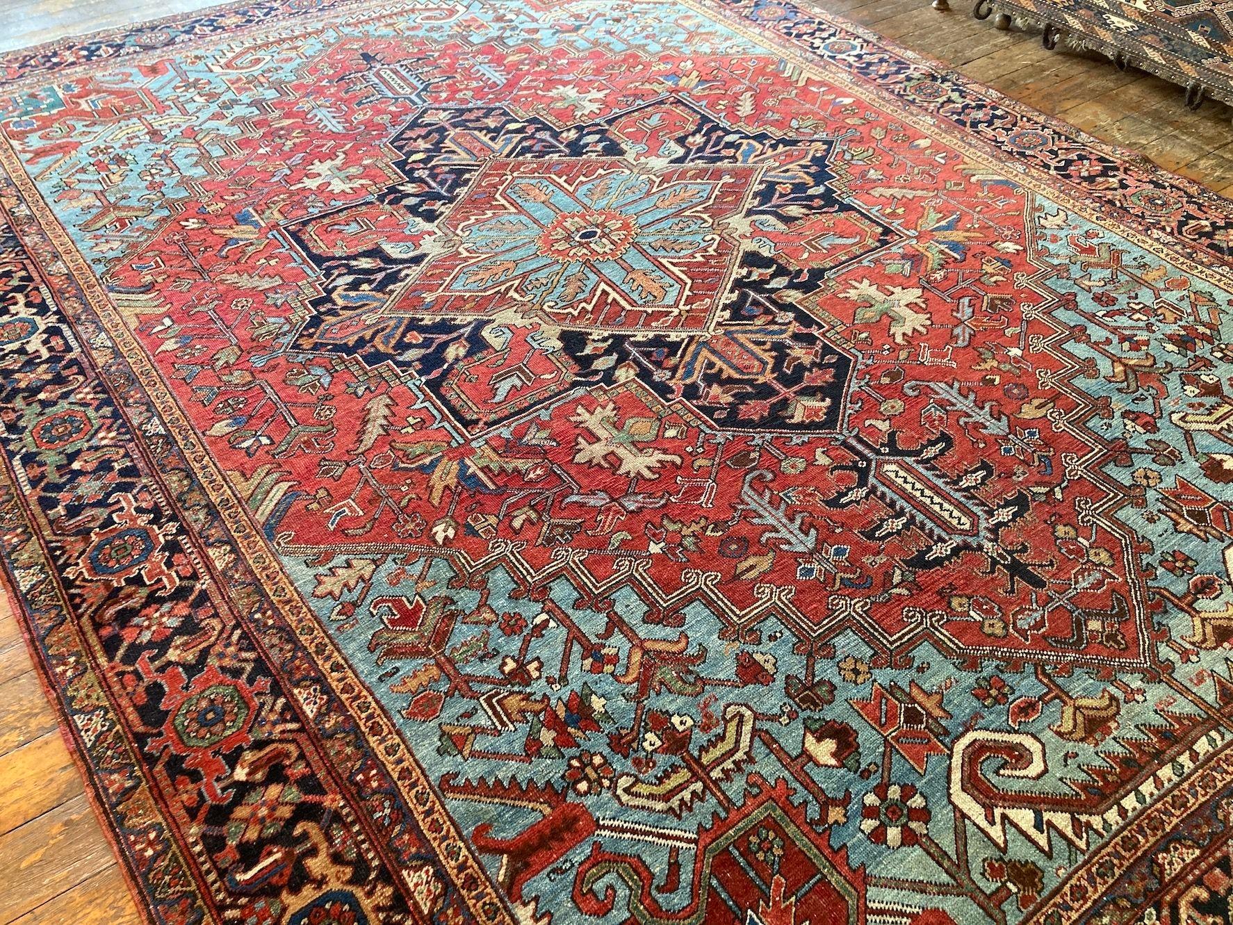 Wool Antique Heriz Carpet 3.96m x 2.93m For Sale