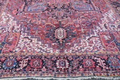 Antique Heriz Carpet Blue Corners and Blue-Lobed Medallion, 1920