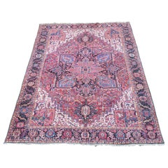 Antique Heriz Carpet Blue Corners and Blue-Lobed Medallion, 1920