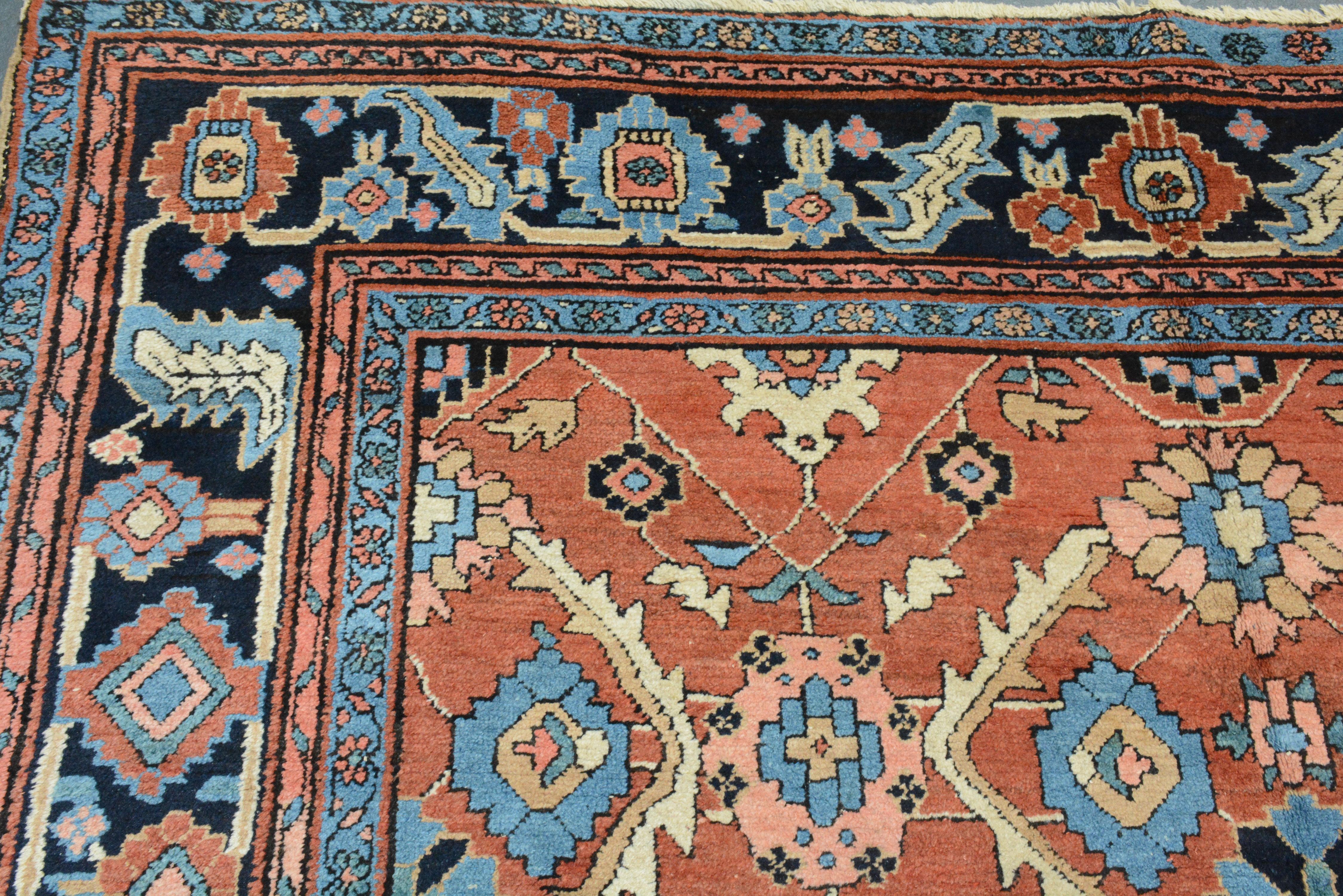 Antiker Heriz-Teppich (Persisch) im Angebot