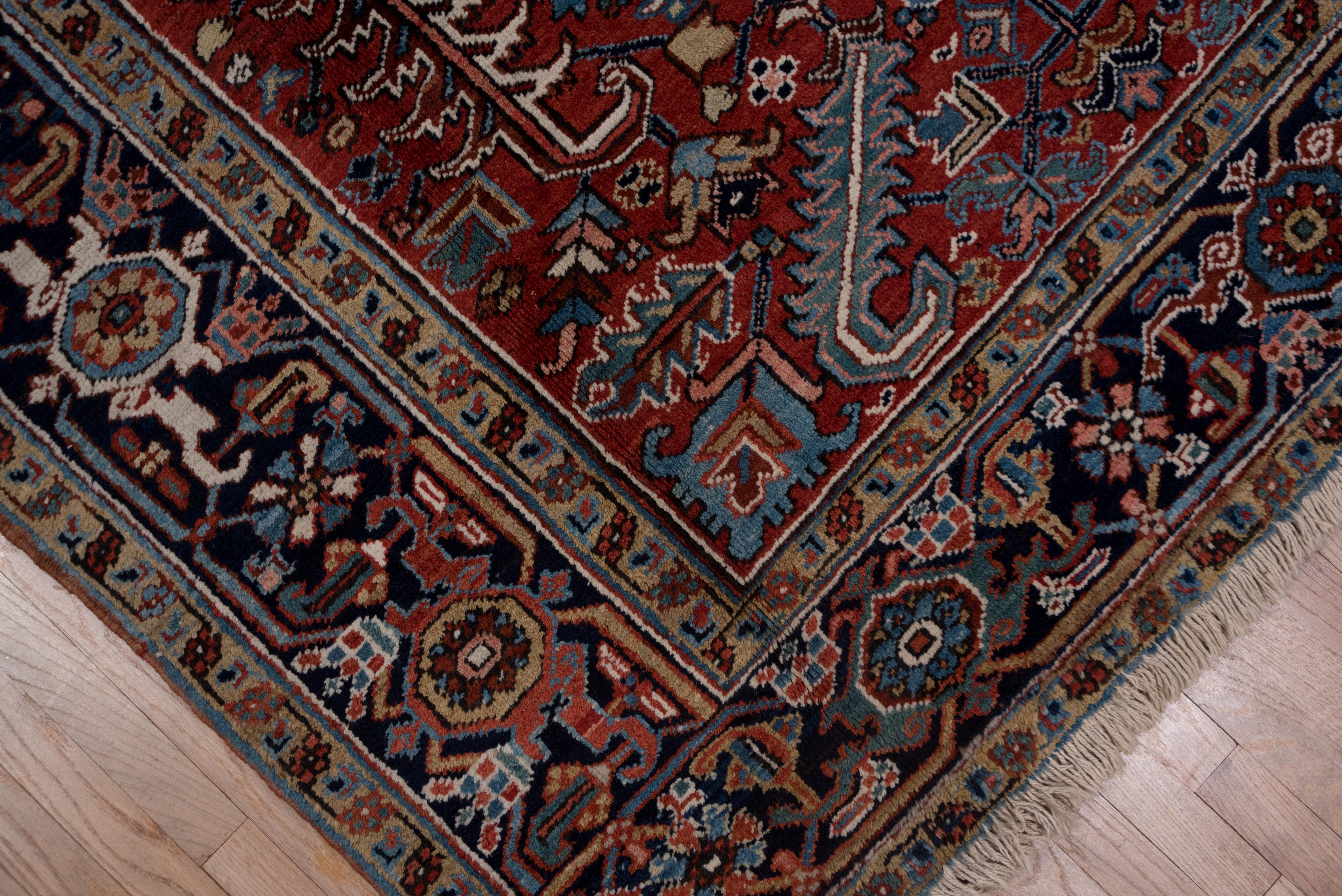 Antique Heriz Carpet In Good Condition In New York, NY