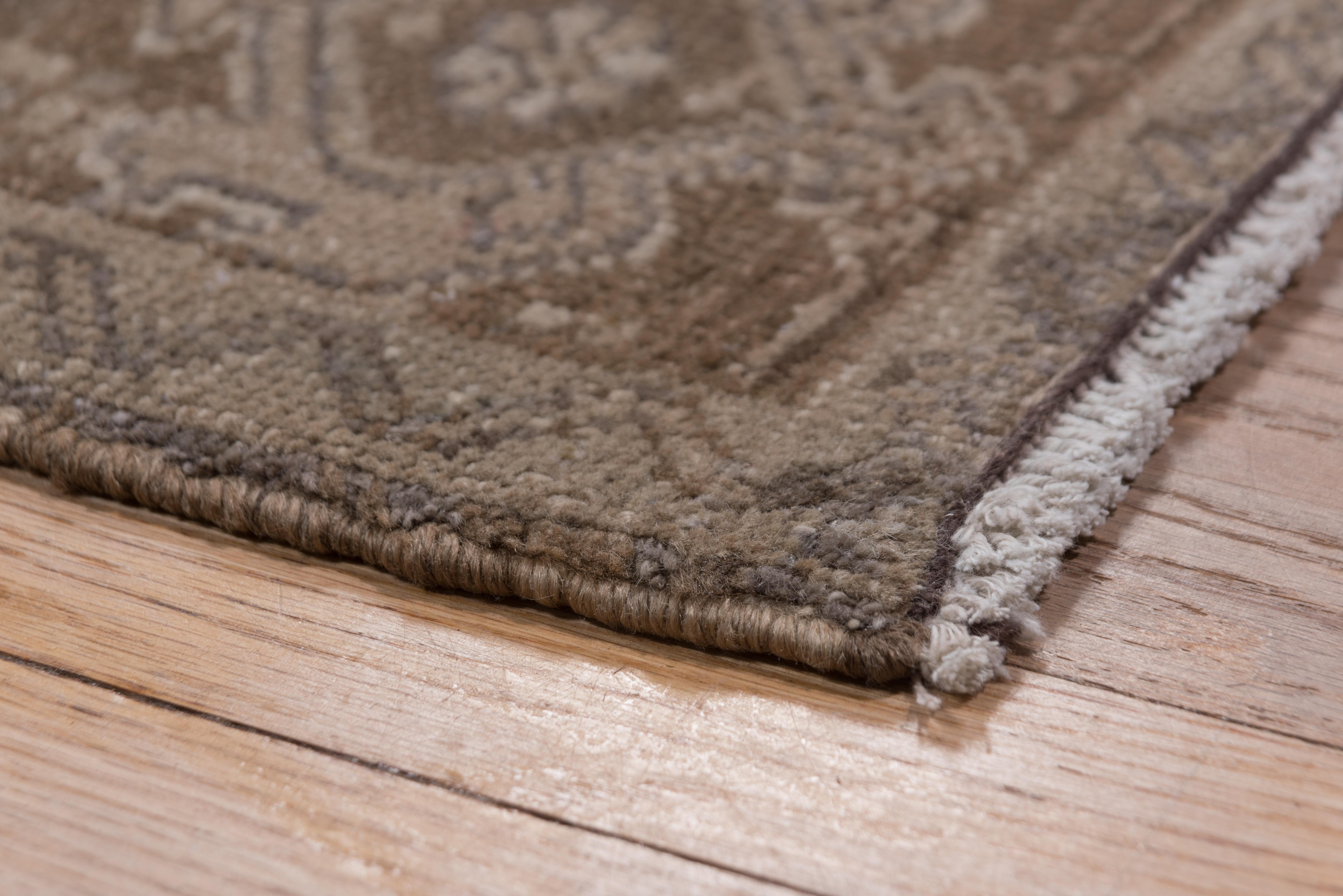 20th Century Antique Heriz Carpet with Neutral Palette, circa 1910s