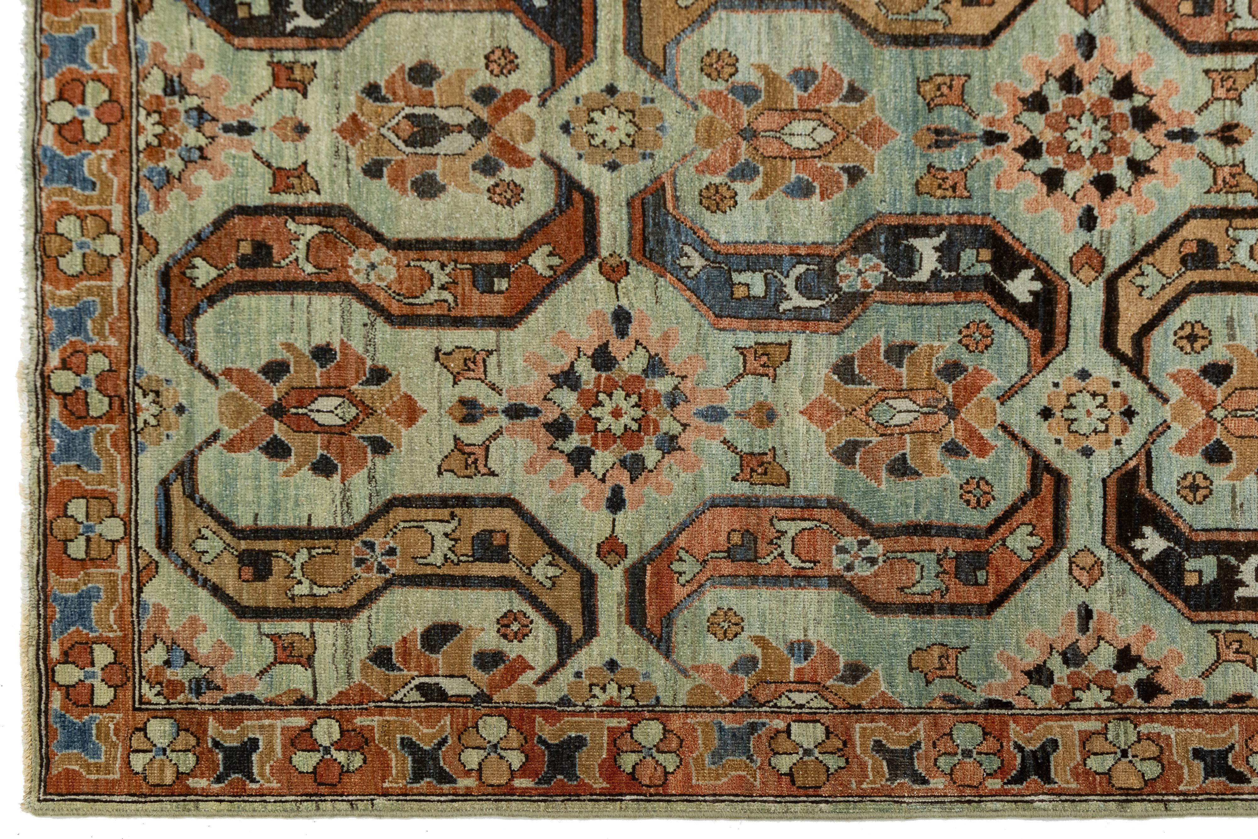 Antiker Heriz Persischer Wollteppich in Blau mit geometrischen Medaillons Design im Angebot 1