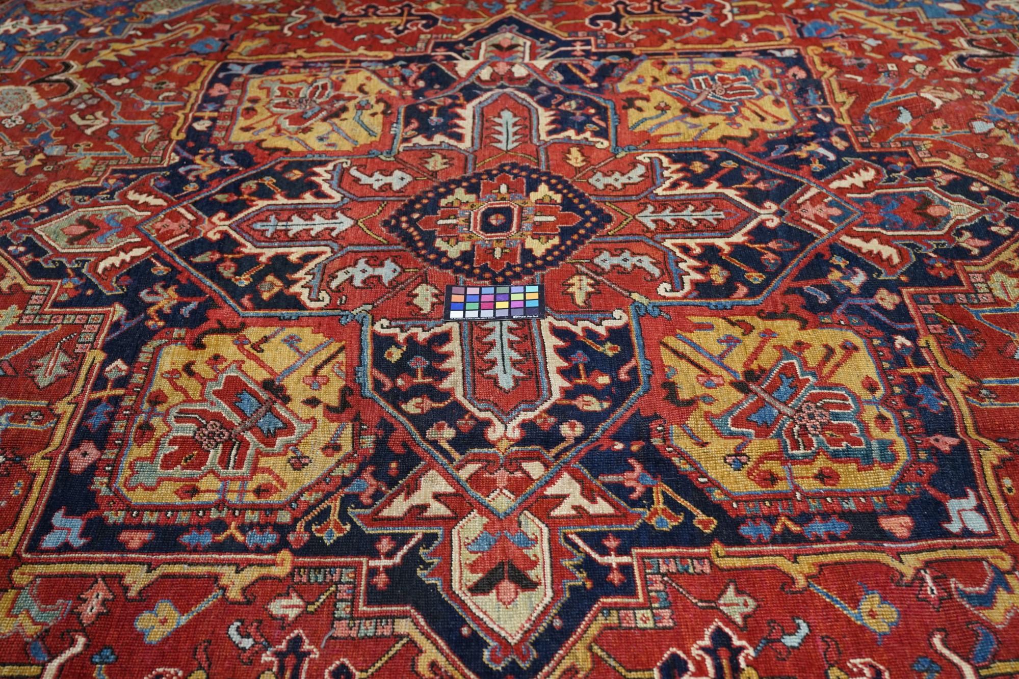 Antique Heriz Rug For Sale 3