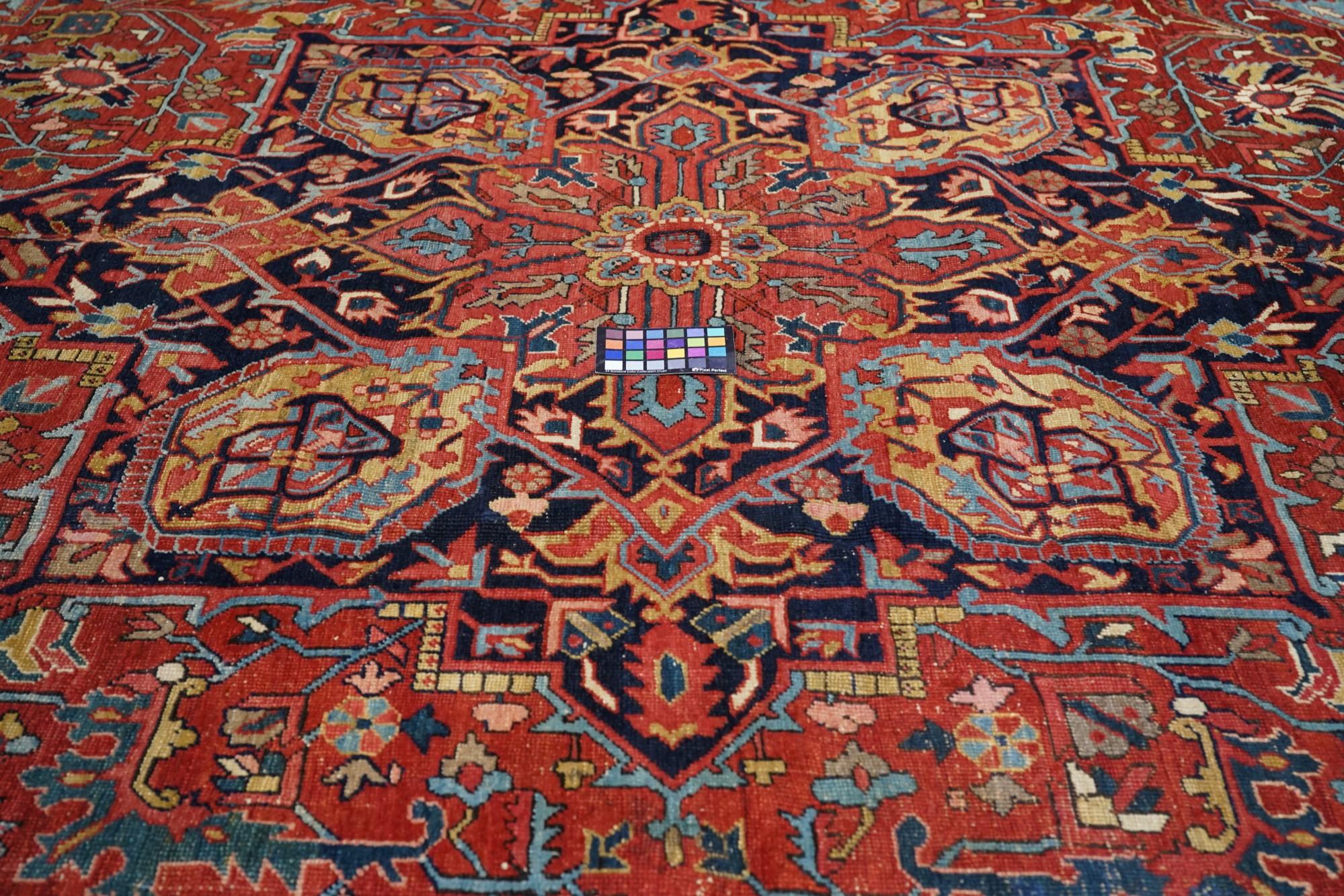 Antiker Heriz-Teppich 12'0'' x 15'6'' (Wolle) im Angebot