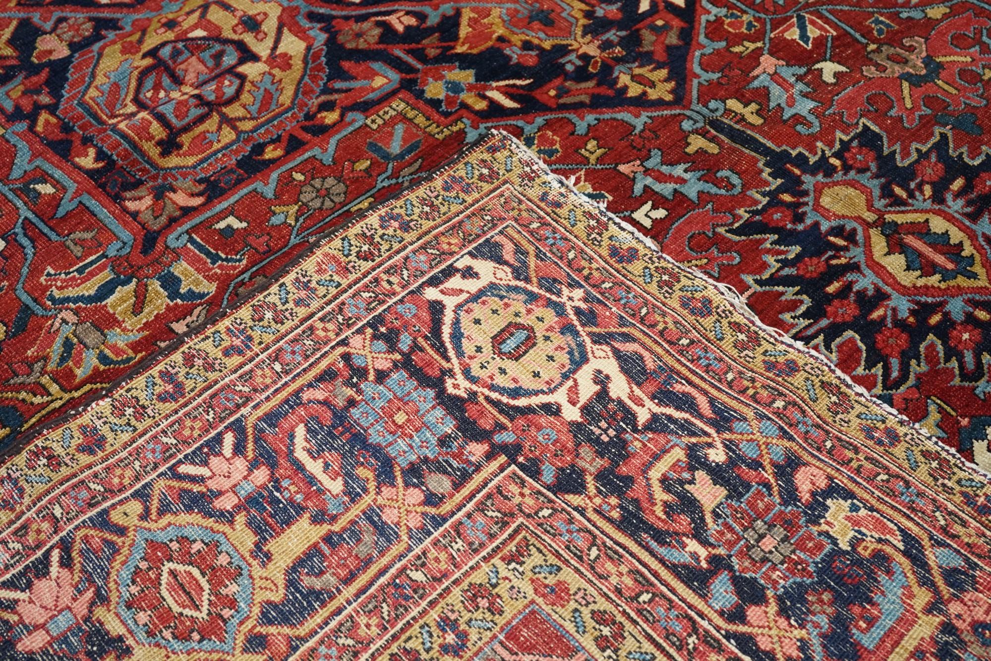 Antiker Heriz-Teppich 12'0'' x 15'6'' im Angebot 2