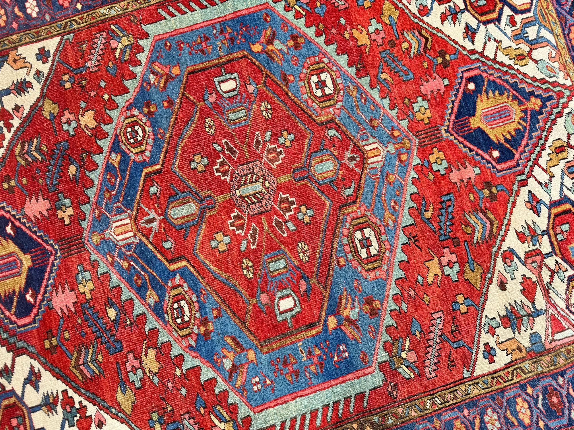 Antique Heriz Rug 1.76m x 1.44mAntique Heriz Rug 1.76m x 1.44m For Sale 6