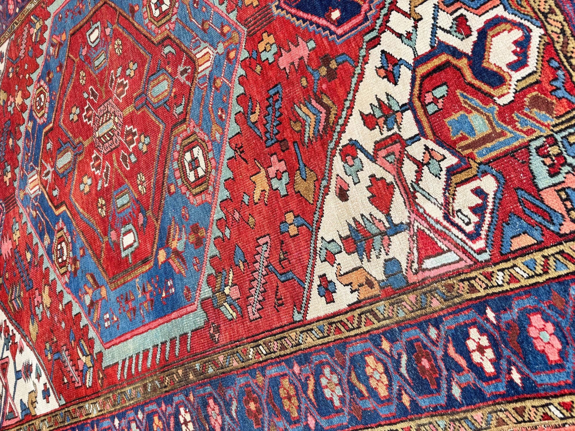 Antique Heriz Rug 1.76m x 1.44mAntique Heriz Rug 1.76m x 1.44m For Sale 9