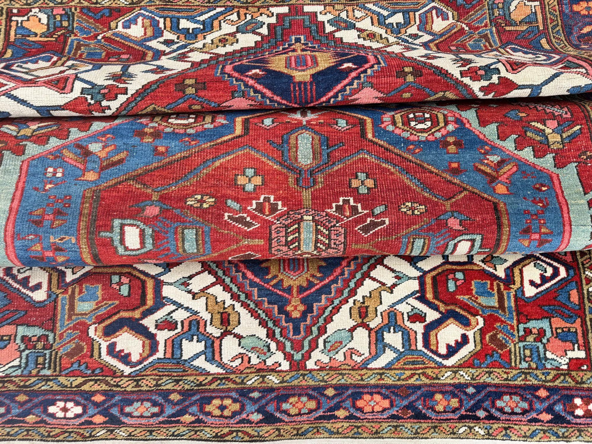 Antique Heriz Rug 1.76m x 1.44mAntique Heriz Rug 1.76m x 1.44m For Sale 11