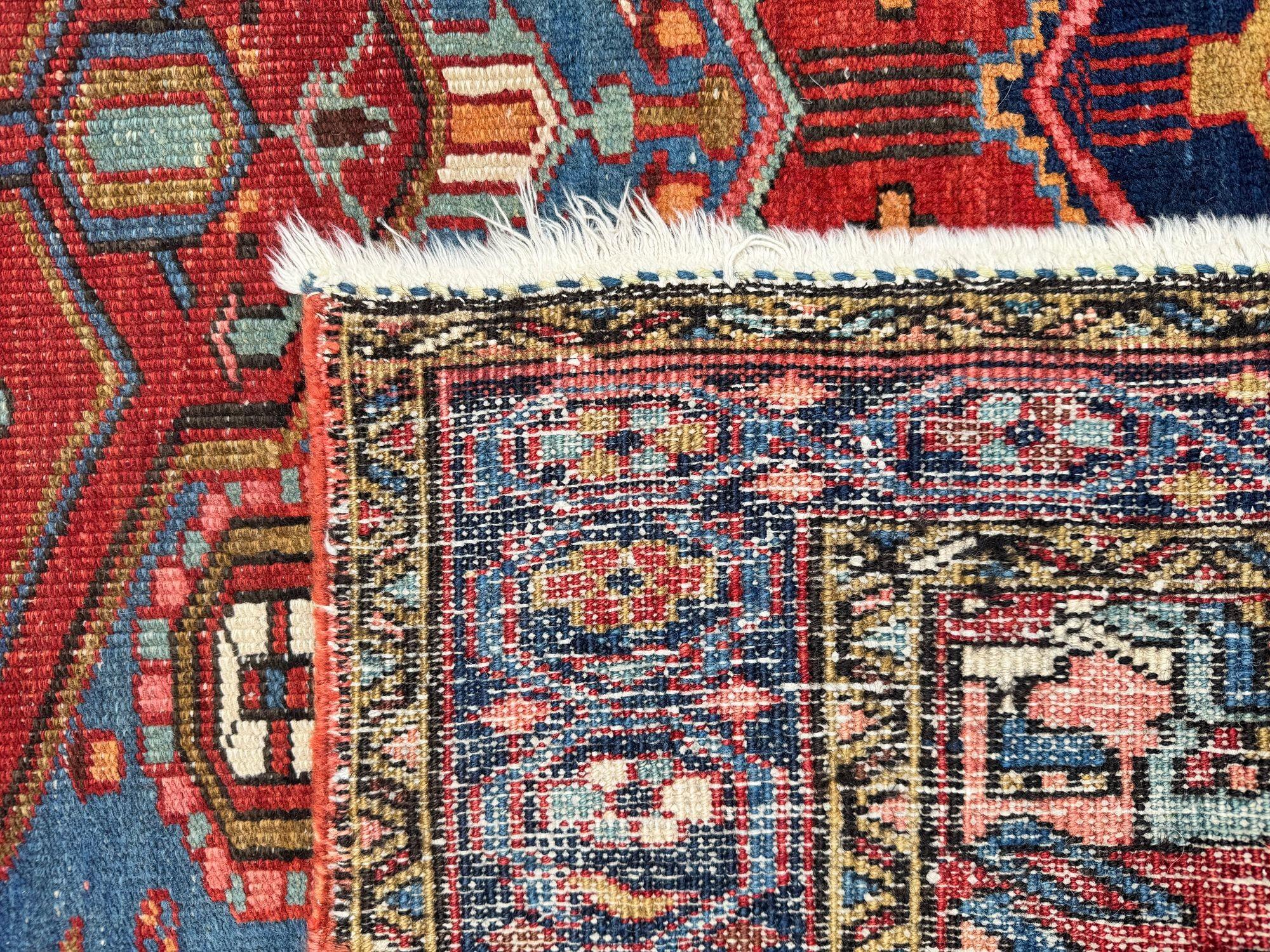 Antique Heriz Rug 1.76m x 1.44mAntique Heriz Rug 1.76m x 1.44m For Sale 13