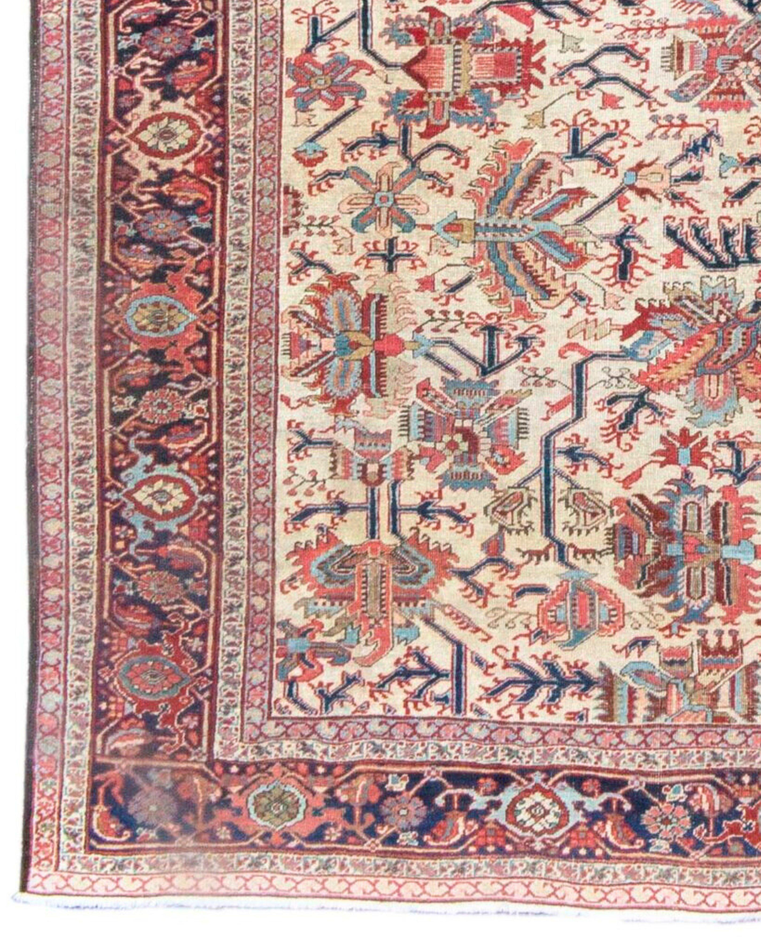 Antique Heriz Rug, 19th Century In Good Condition For Sale In San Francisco, CA