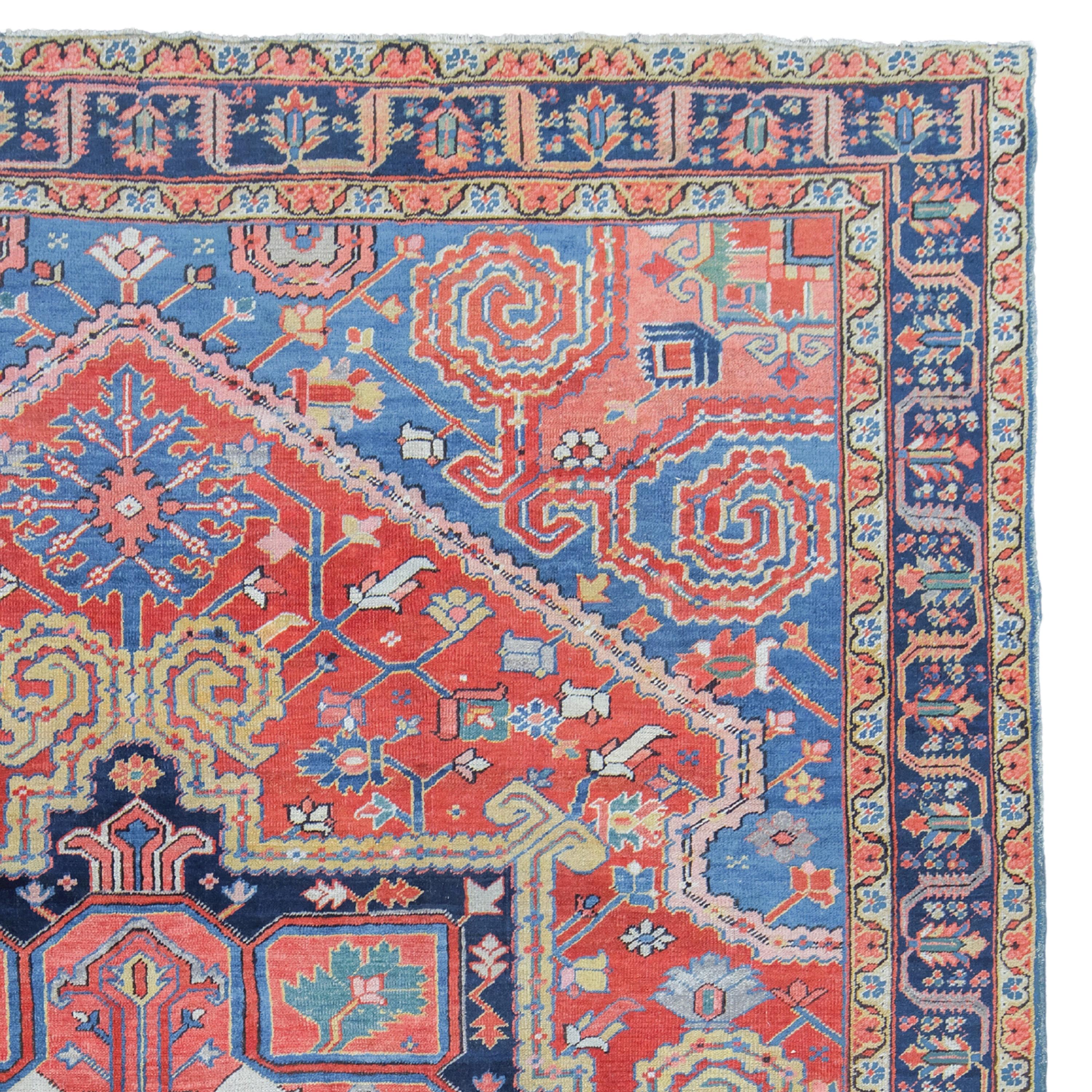 Antique Heriz Rug - 19th Century Heriz Carpet, Handmade Rug, Antique Rug In Good Condition For Sale In Sultanahmet, 34