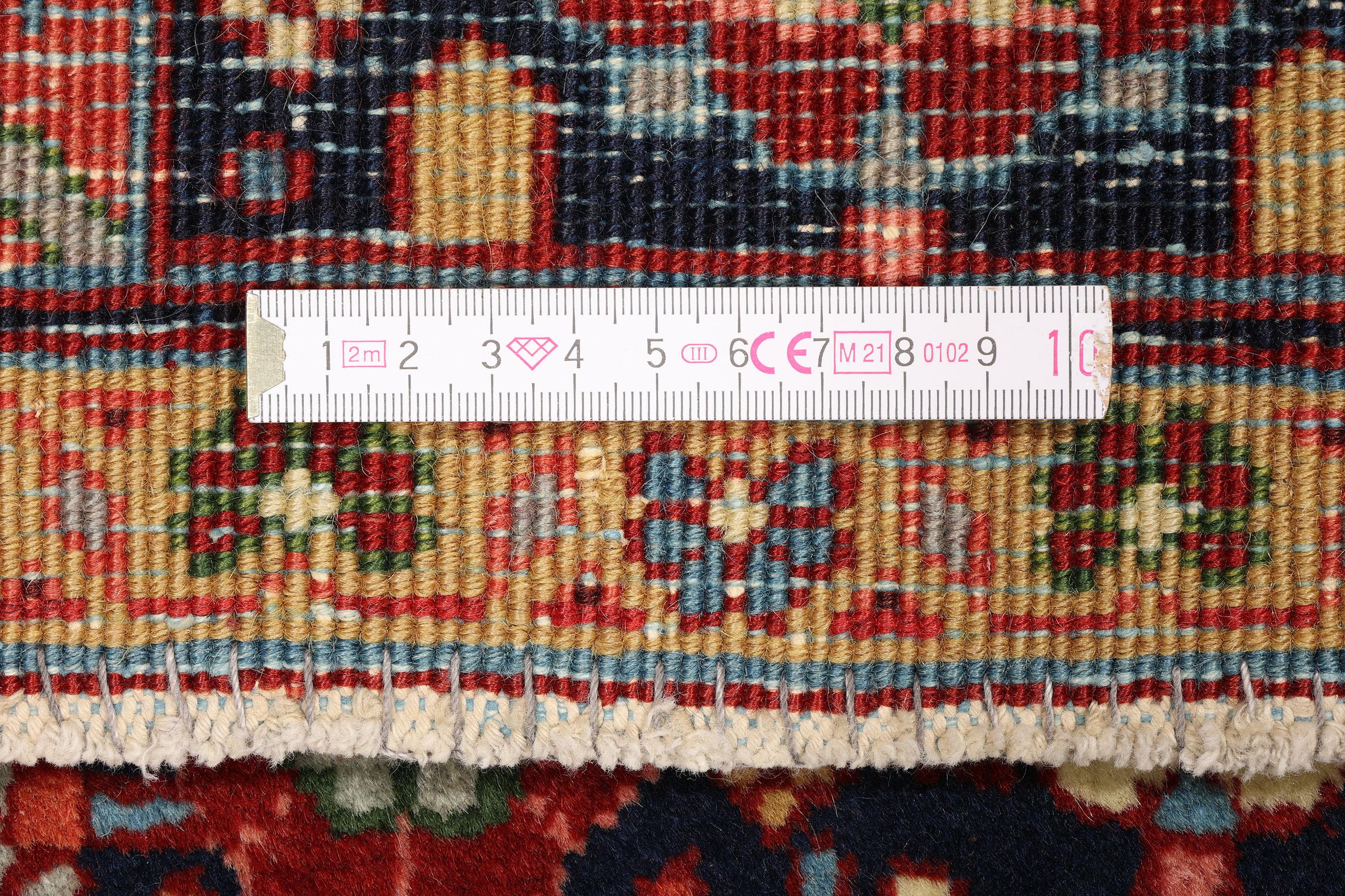 Tapis ancien Heriz (1.9x1.4m, 1920). Détails exquis (noués à la main). en vente 1