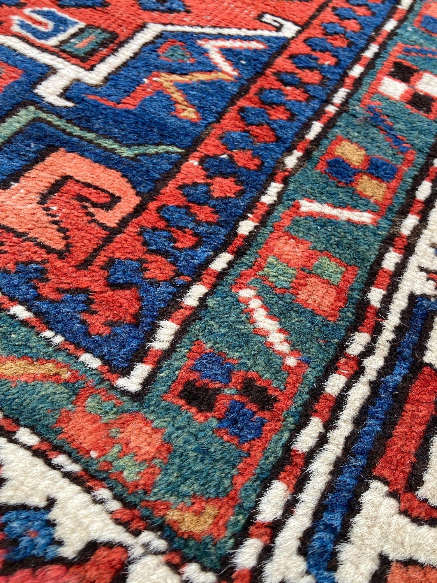 Antique Heriz Rug 2.05m x 1.37m For Sale 5