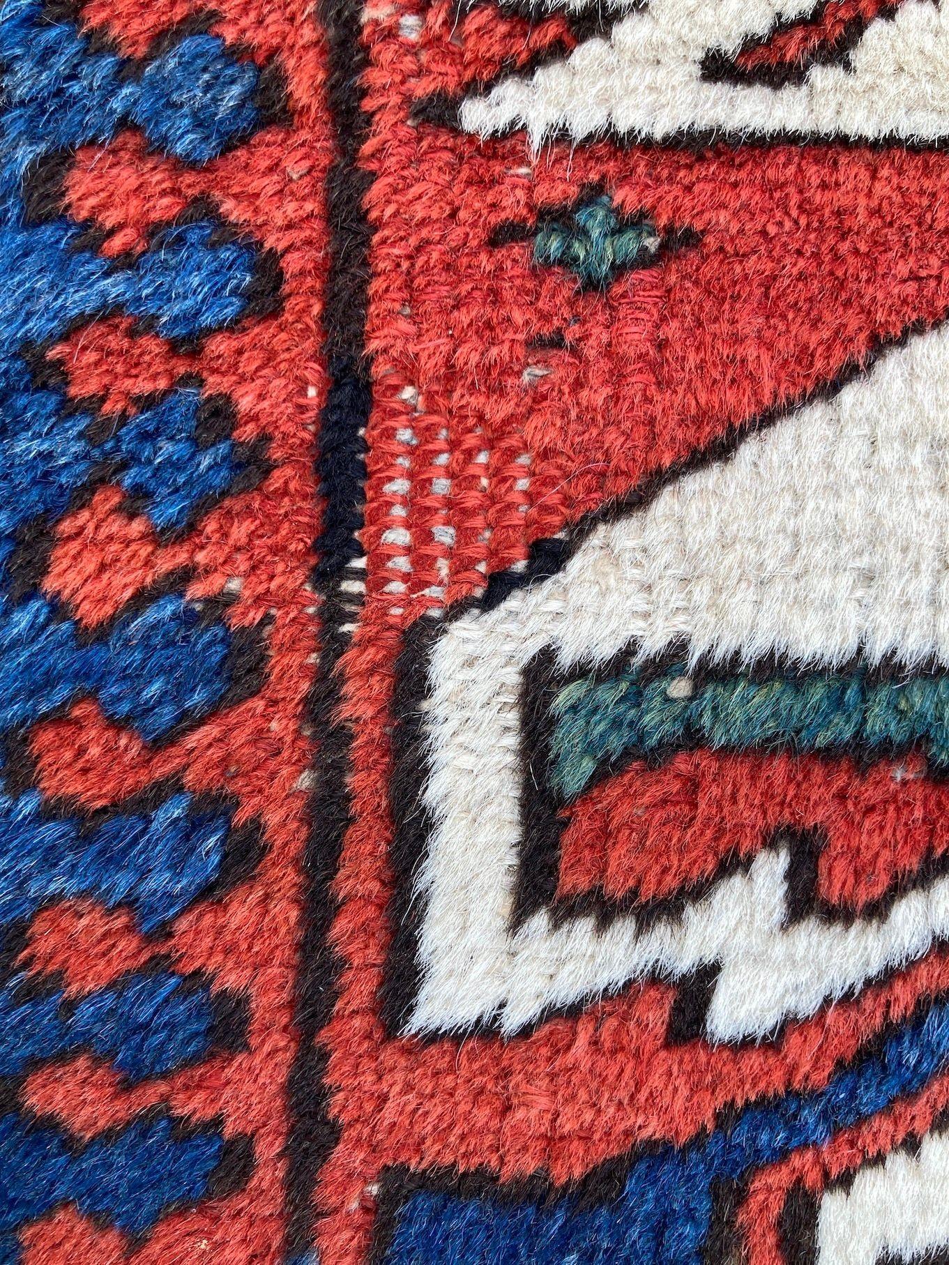 Antique Heriz Rug 2.05m x 1.37m For Sale 14