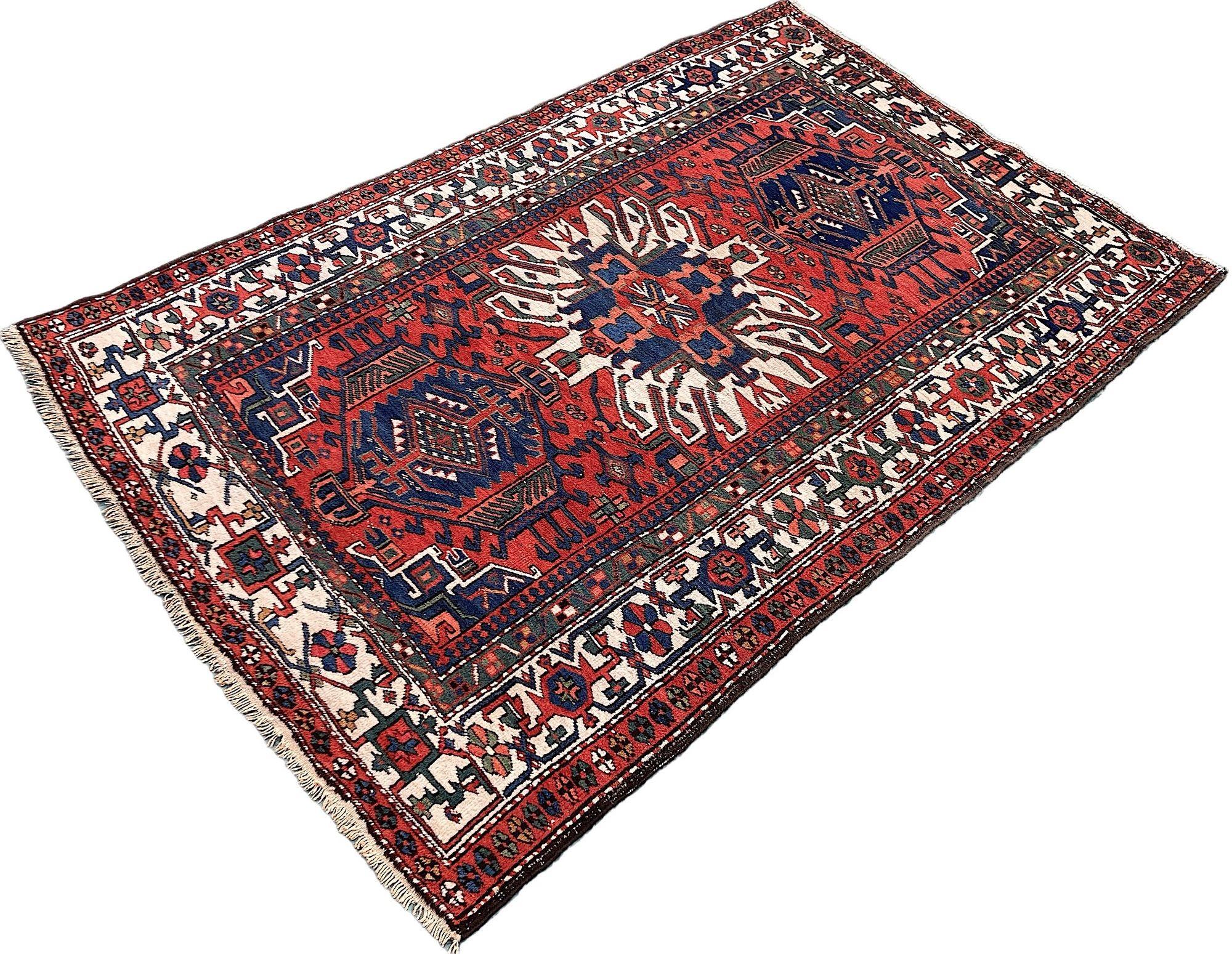 Antique Heriz Rug 2.05m x 1.37m In Good Condition For Sale In St. Albans, GB