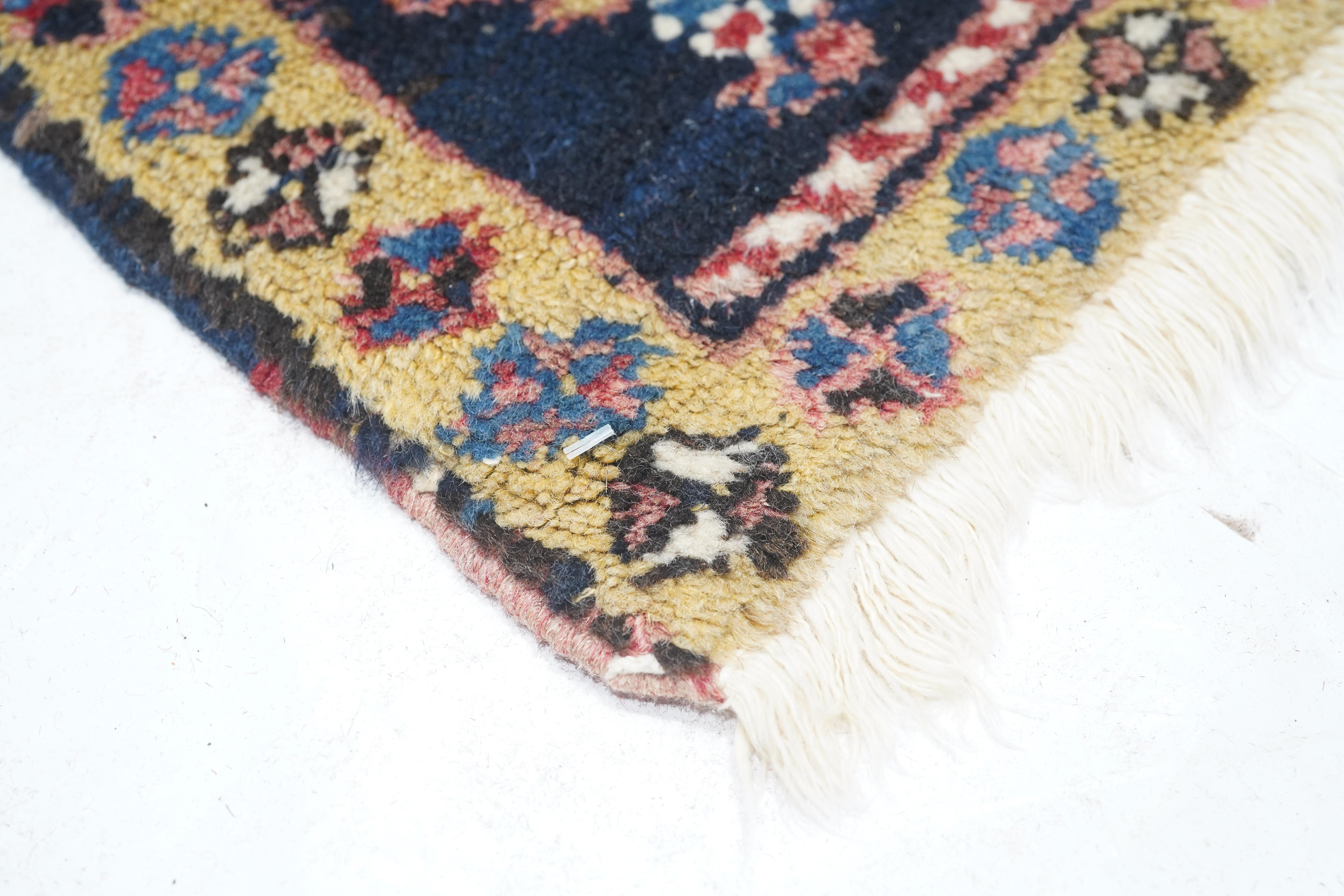 Antique Heriz Rug 6'8'' x 9'4'' For Sale 2