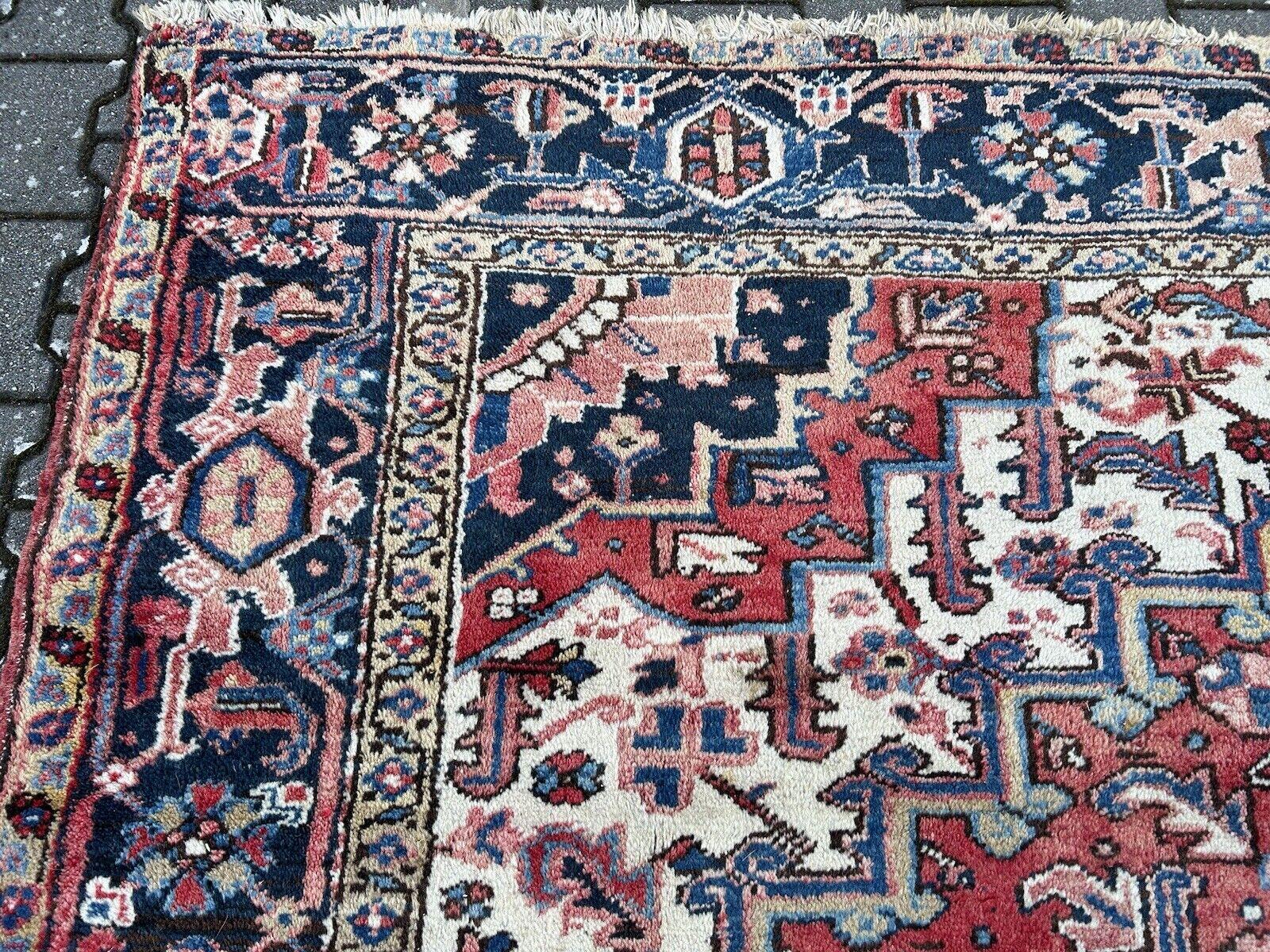 Antique Heriz Rug 8 x 11 ft room size Classic Vintage Azeri Carpet  For Sale 2