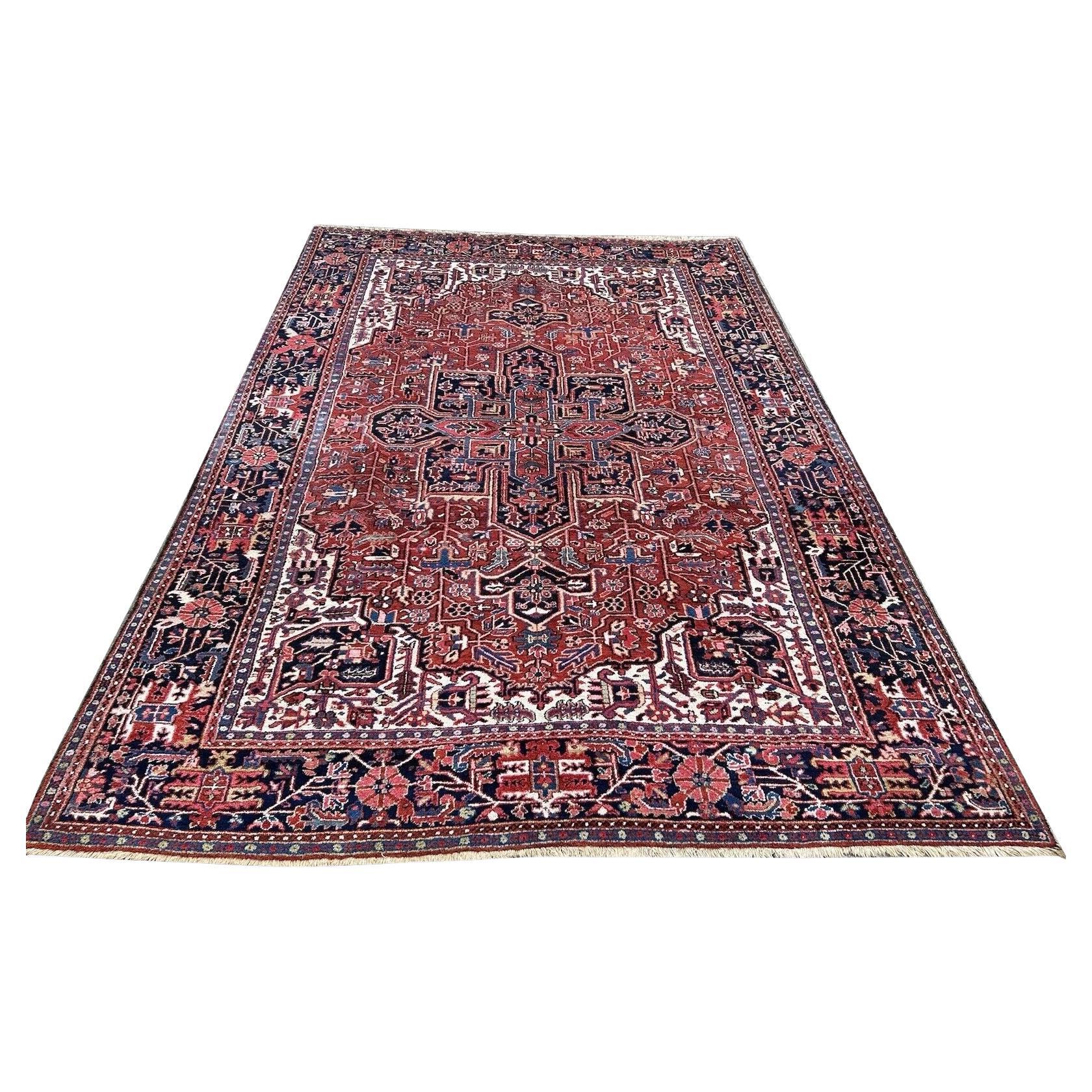 Antique Heriz Rug 8x12 ft room size Classic Vintage Azeri Carpet  en vente