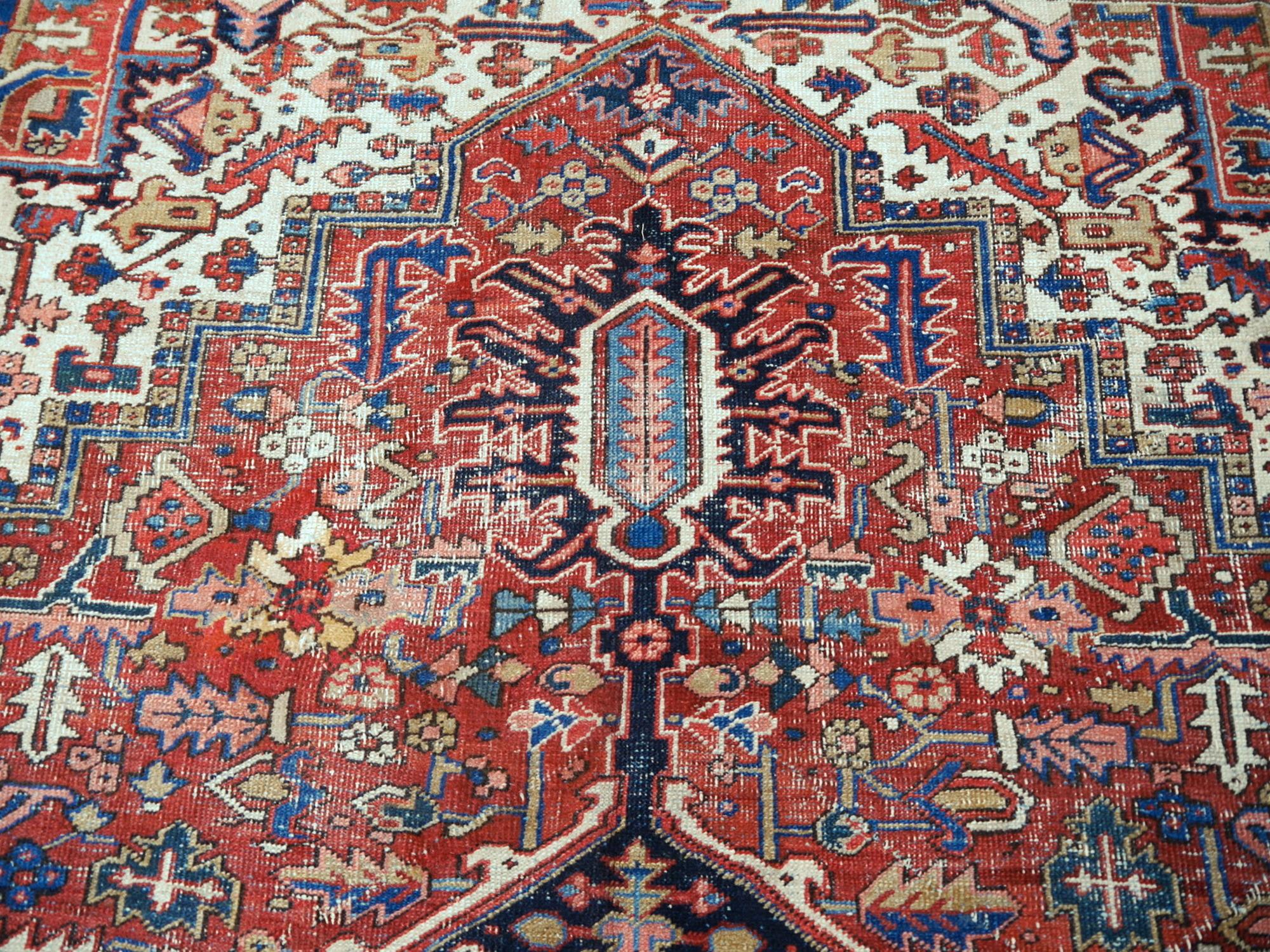 Antique Heriz Rug 10x13 ft Distressed Classic Vintage Carpet worn to perfection For Sale 5