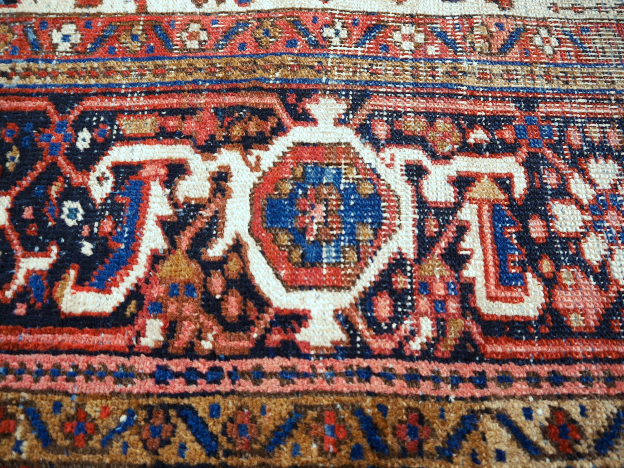 Antique Heriz Rug 10x13 ft Distressed Classic Vintage Carpet worn to perfection For Sale 12