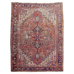 Antiquities Heriz Rug 10x13 ft Distressed Classic Vintage Carpet worn to perfection (Tapis classique vintage usé à la perfection)