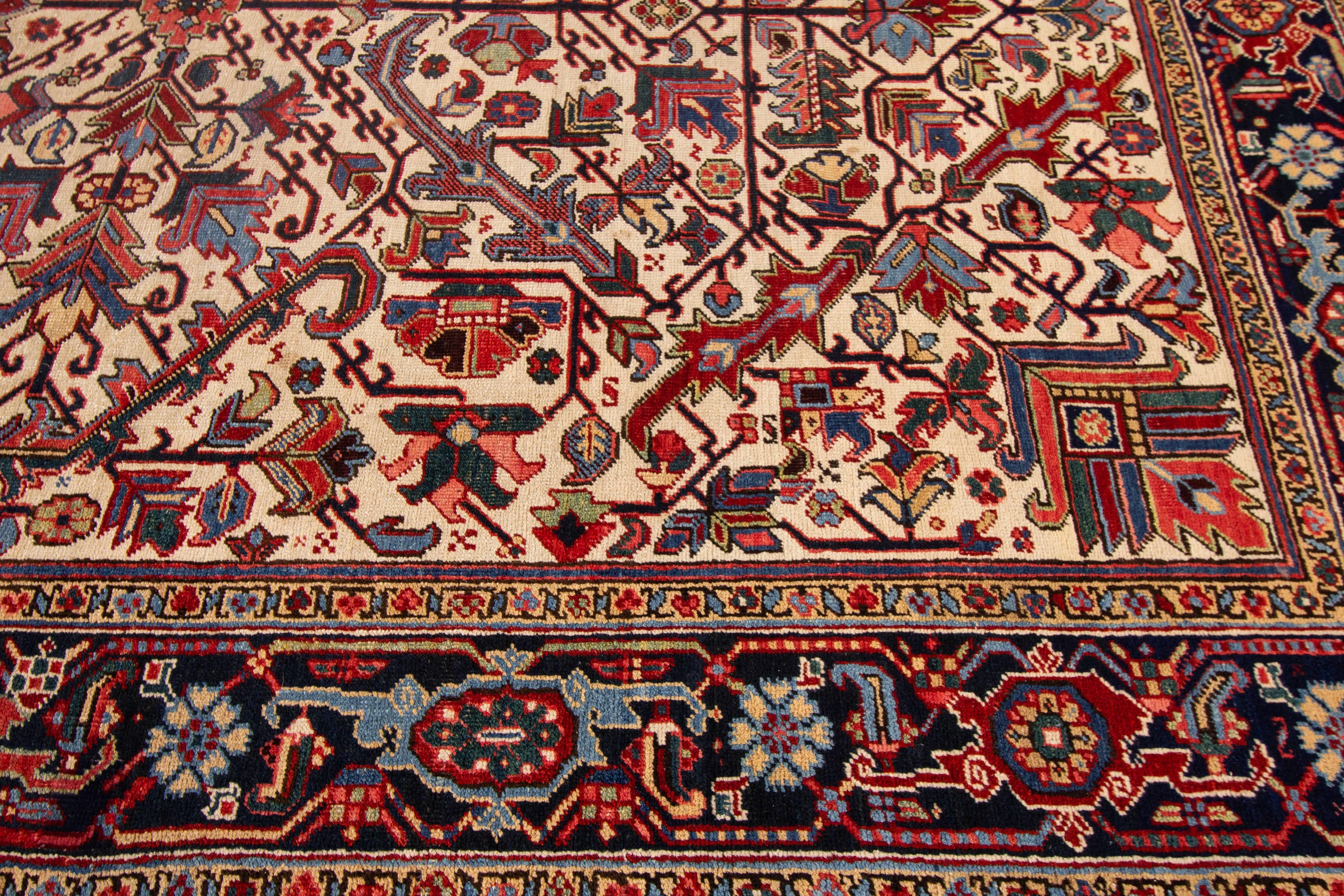 Antique Heriz Rug In Good Condition In Norwalk, CT