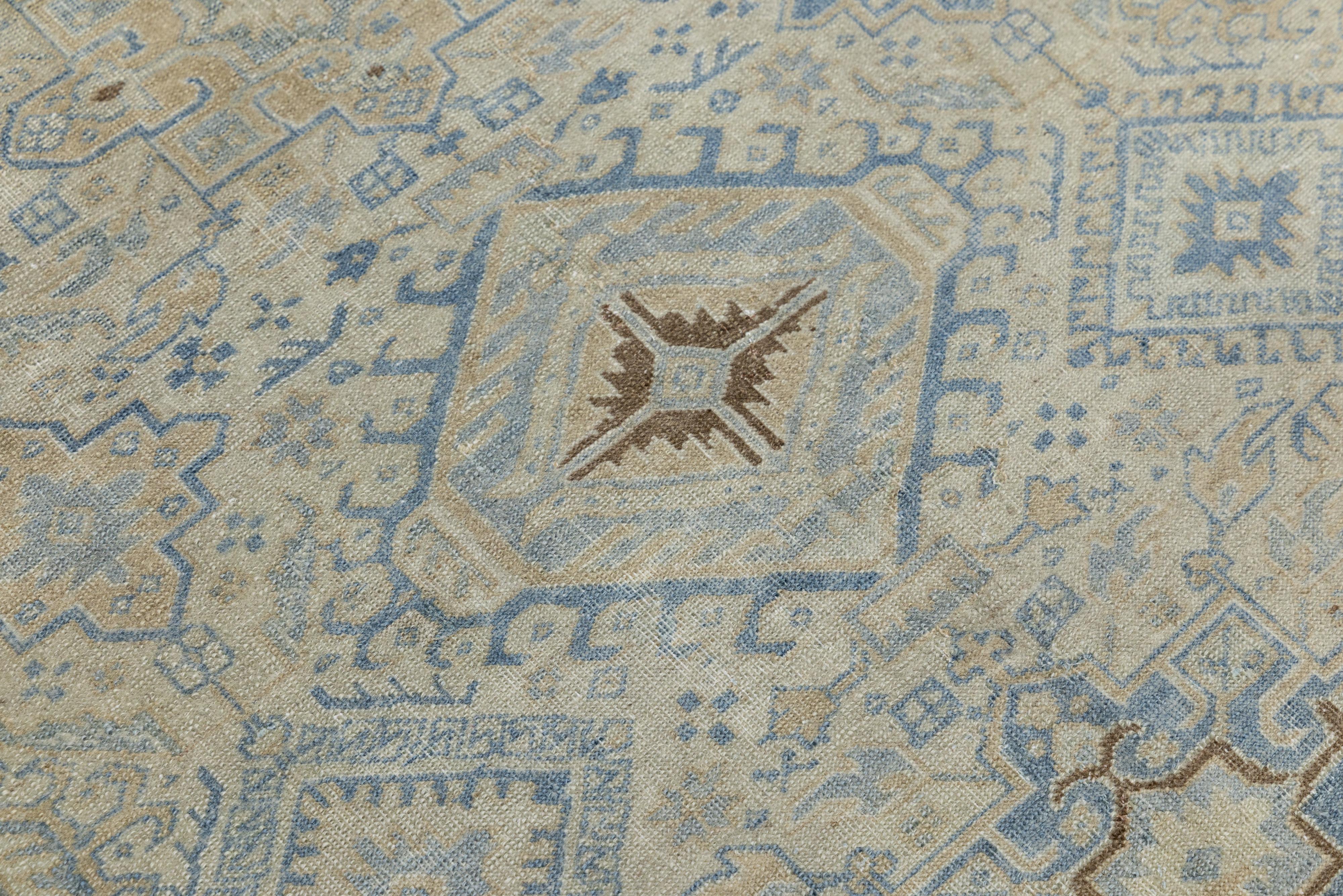 XX secolo Tappeto antico Heriz - Lana annodata a mano, geometrico in morbidi toni della terra in vendita