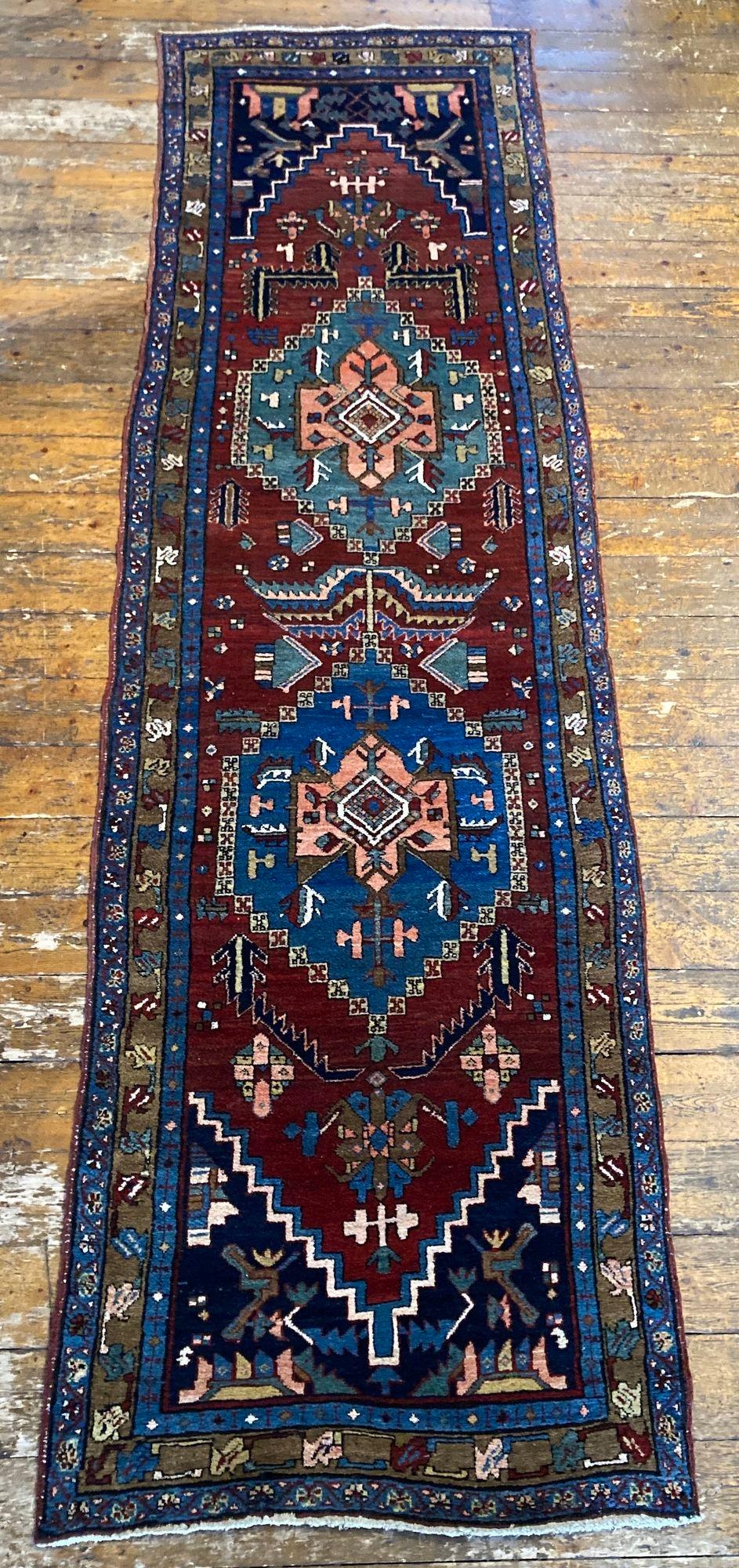 Early 20th Century Antique Heriz Runner 2.98m x 0.87m For Sale