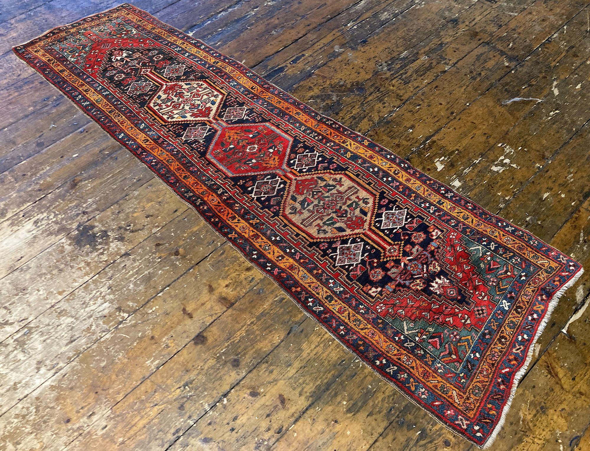 Wool Antique Heriz Runner 3.13m x 0.84m For Sale