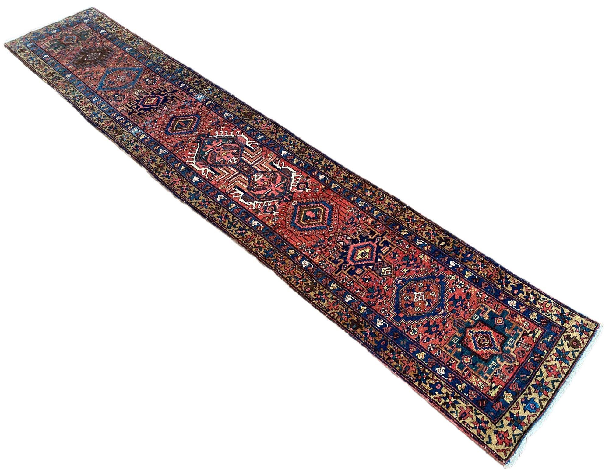 Antique Heriz Runner 4.70m x 0.87m In Good Condition For Sale In St. Albans, GB