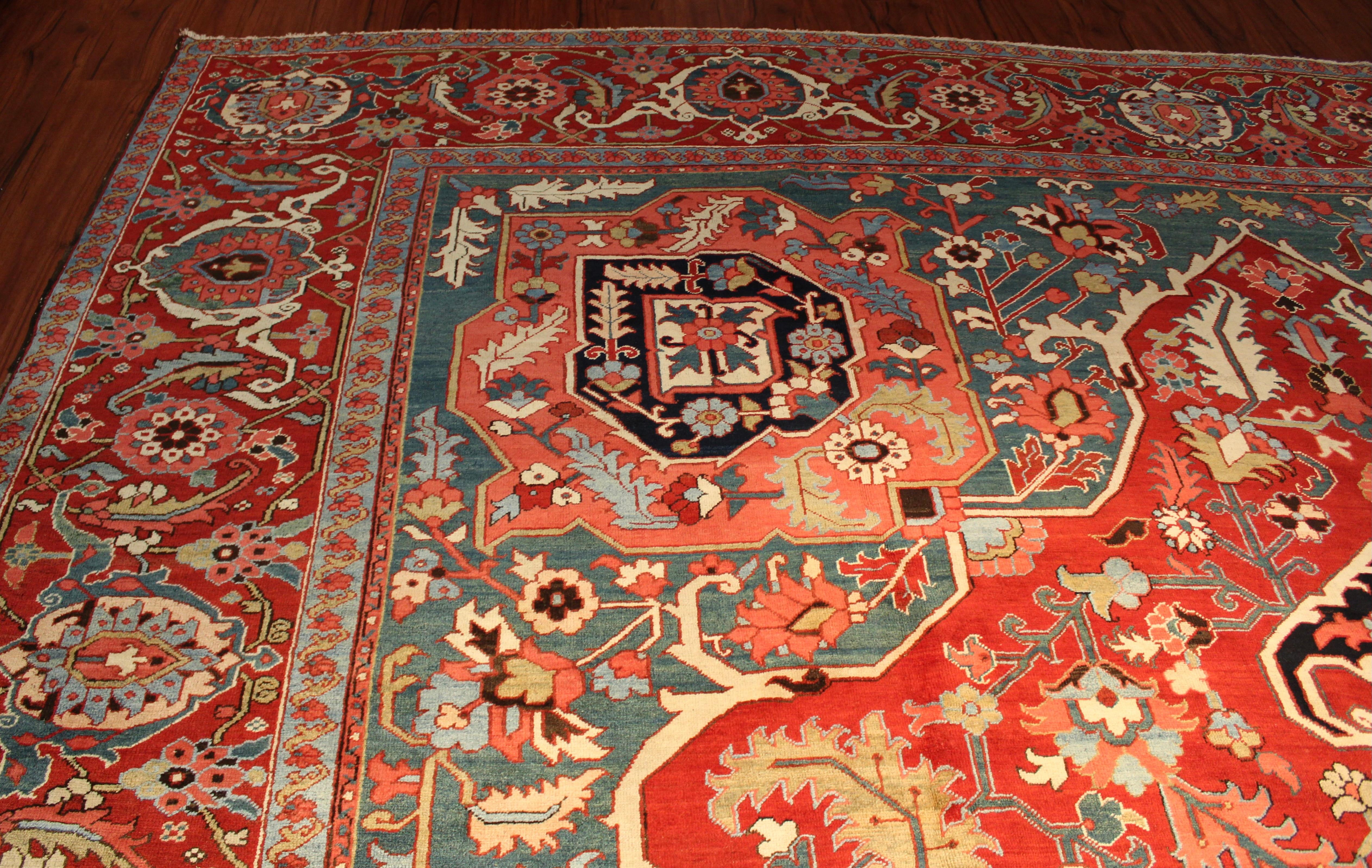 Persian Antique Heriz Serapi Carpet/Rug For Sale