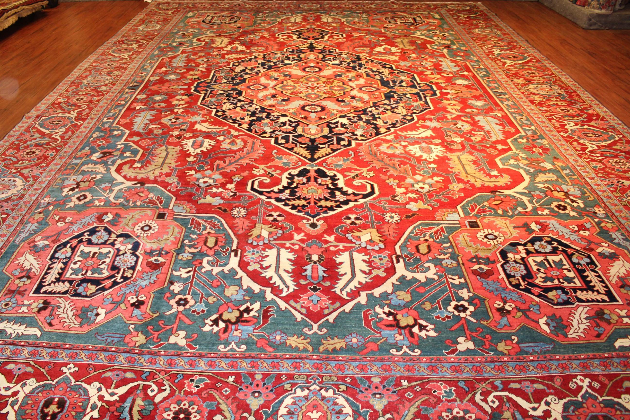 Wool Antique Heriz Serapi Carpet/Rug For Sale