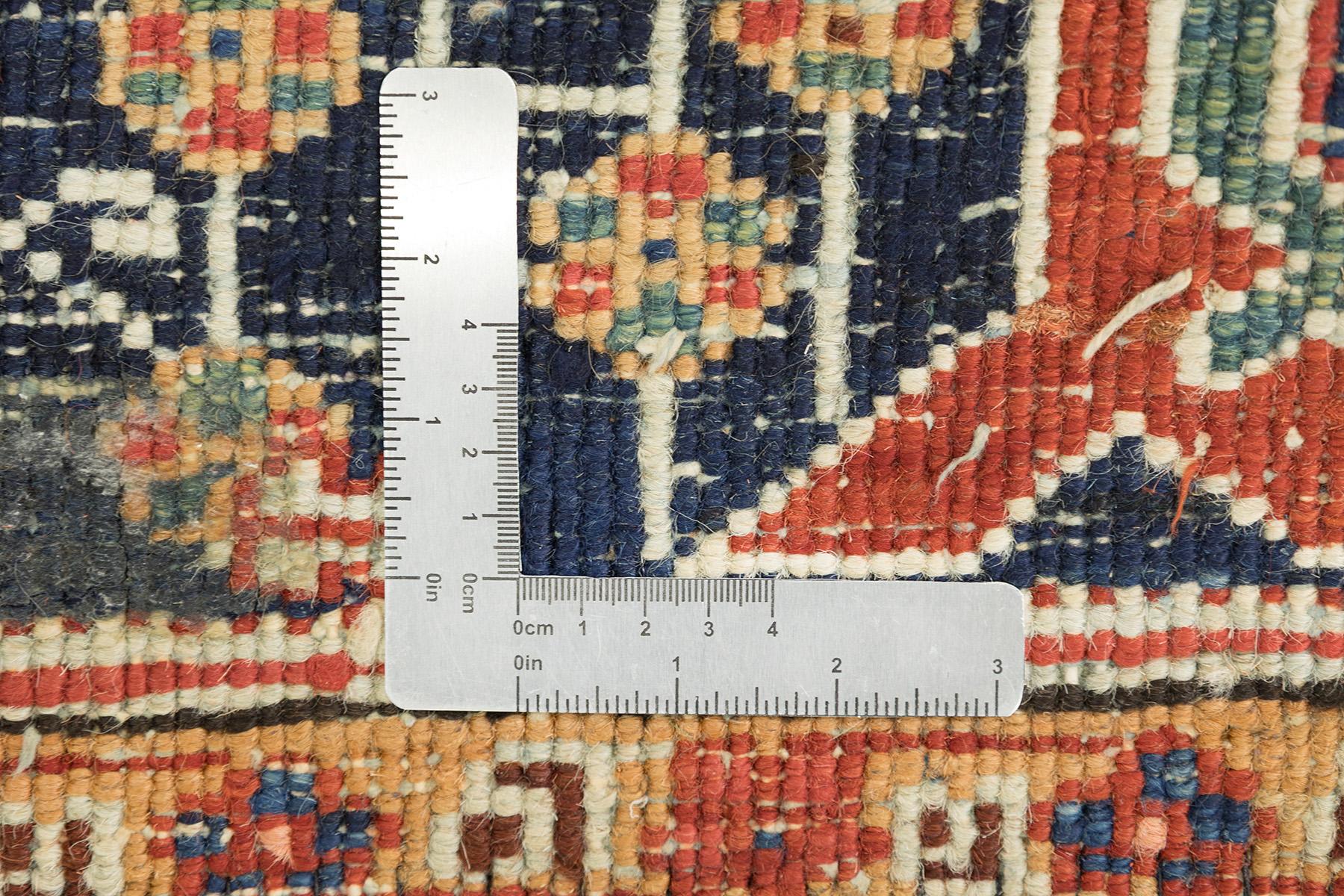 Antiker Heriz Serapi (terrakotta-rot und indigo, 328cm x 238cm) im Angebot 1