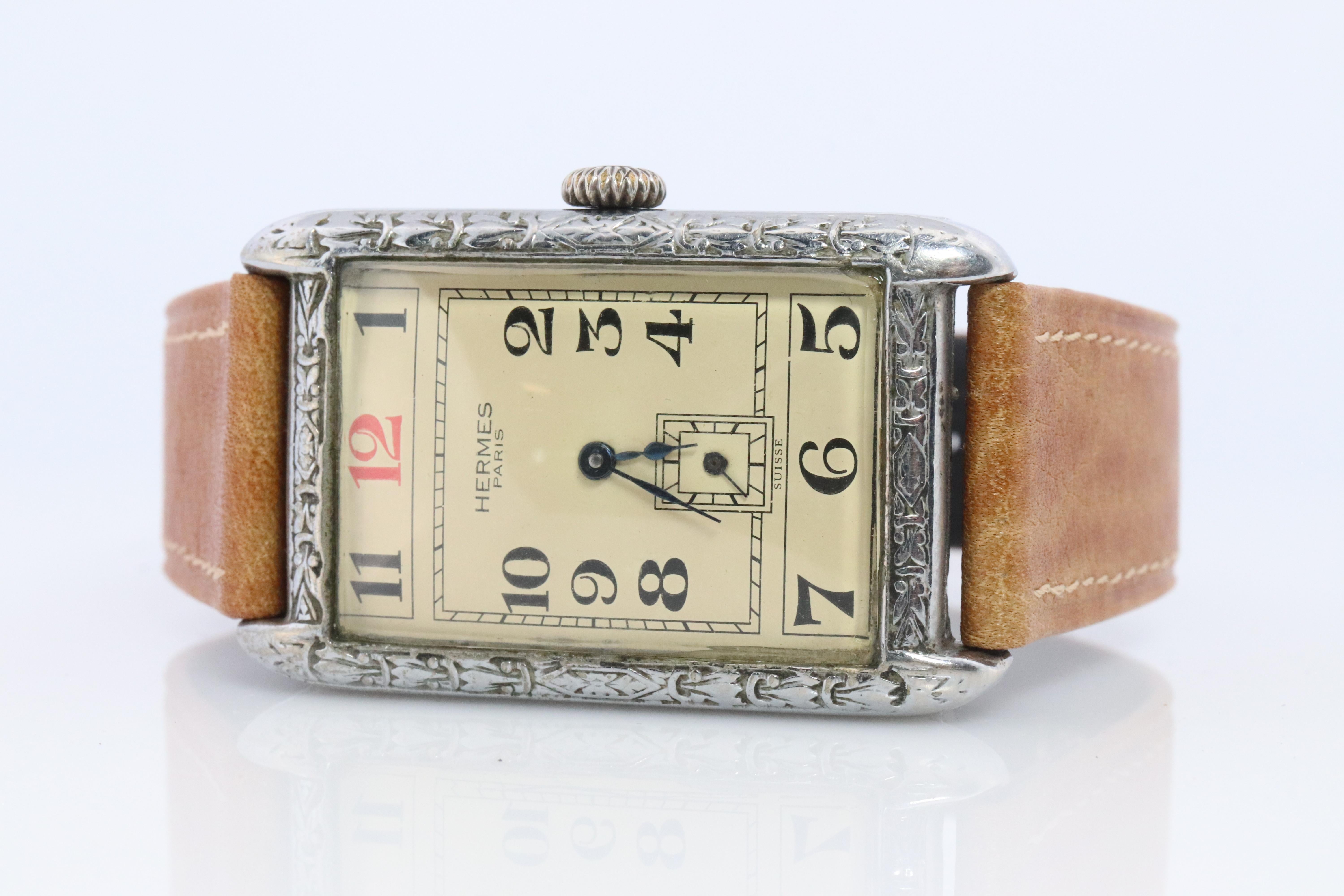 Antiguo reloj HERMES Tank. Reloj de pulsera Art Déco genuino Hermes Manual. en Bueno estado para la venta en Port Charlotte, FL