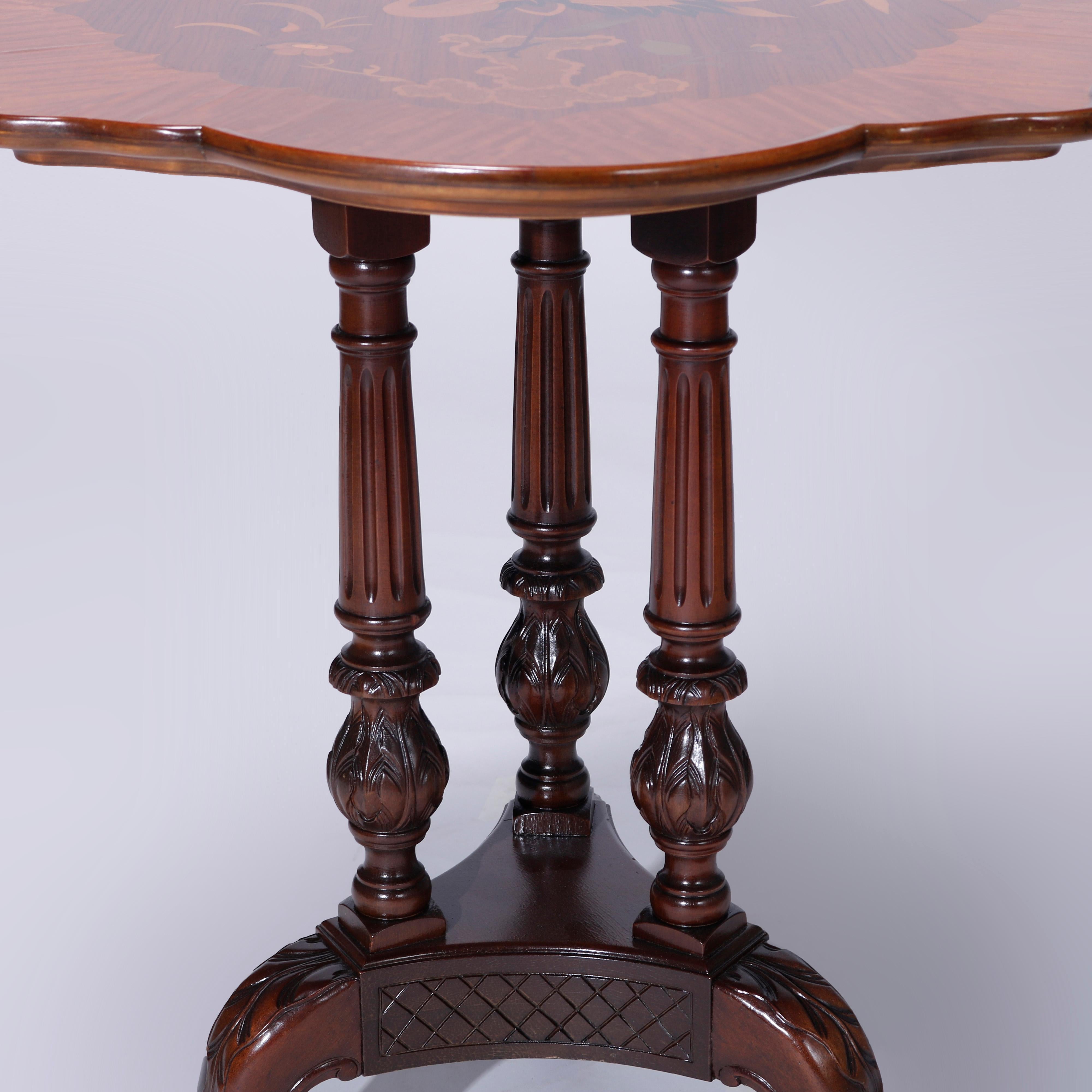 Anciennes tables d'appoint à trois piédestaux festonnés en marqueterie de bois de satin Heron, vers 1930 en vente 4