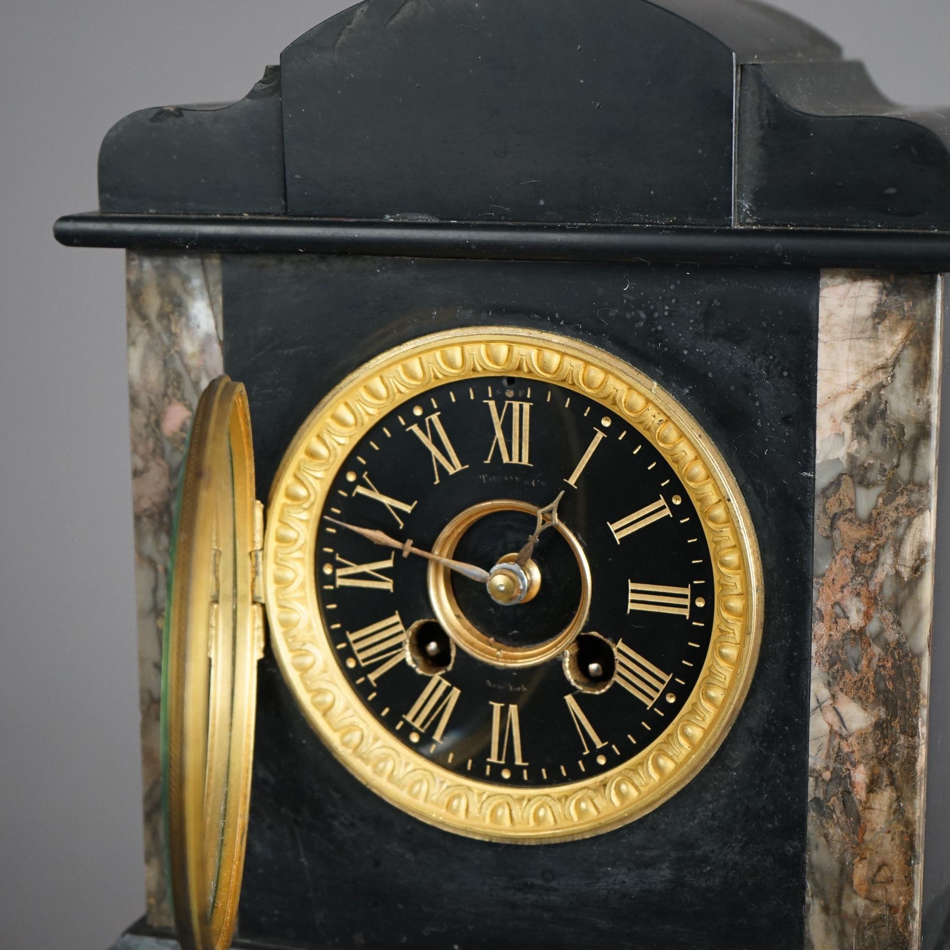 XIXe siècle Ancienne horloge de cheminée Herschede en ardoise de style néo-égyptien, vers 1890 en vente