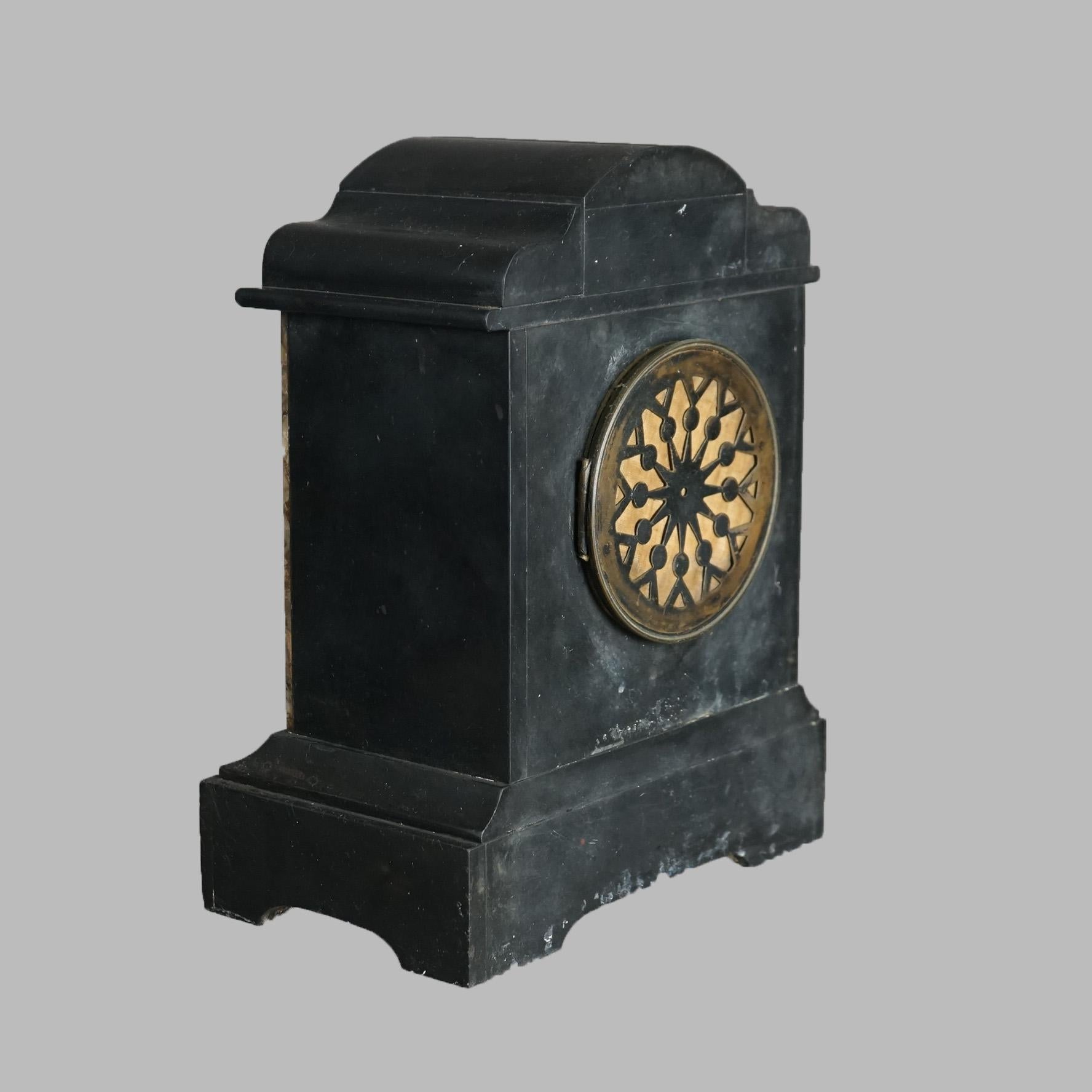 Ardoise Ancienne horloge de cheminée Herschede en ardoise de style néo-égyptien, vers 1890 en vente