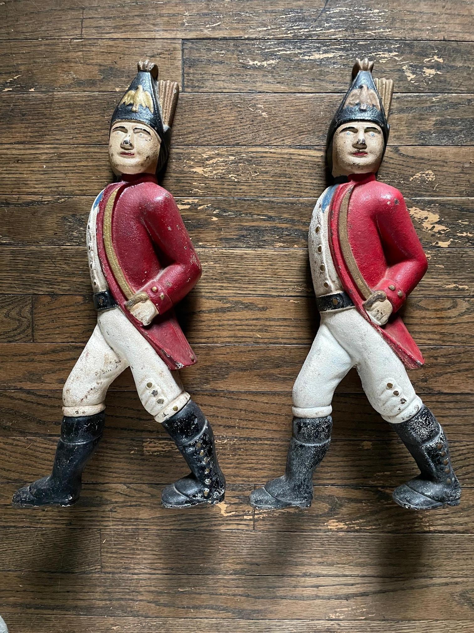 Antiquities Hessian Soldier Figural Andirons Cast Iron Sculptures en vente 3