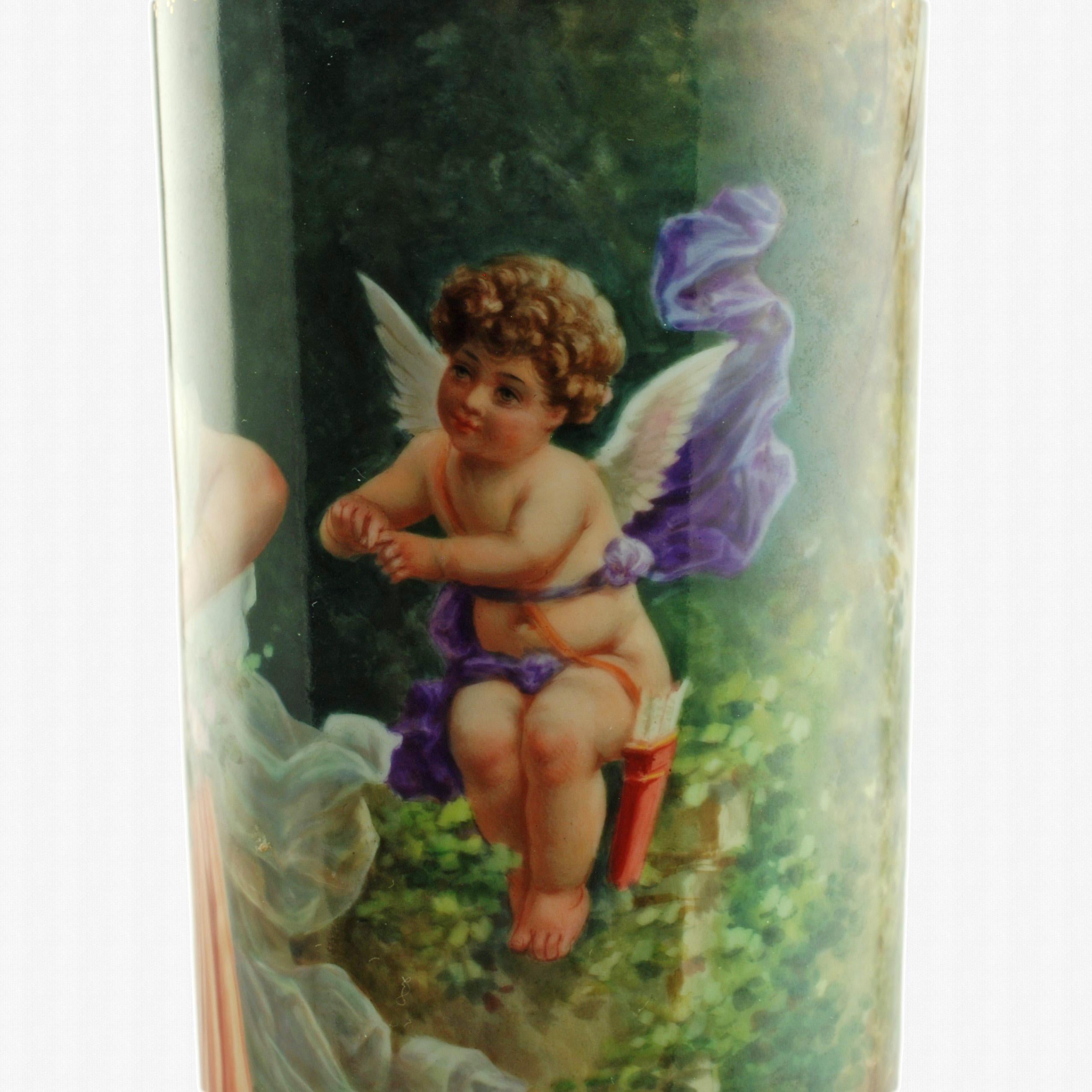 Tedesco Vaso antico Heufel & Co Dresden Porcelain dipinto a mano da 10 pollici in vendita