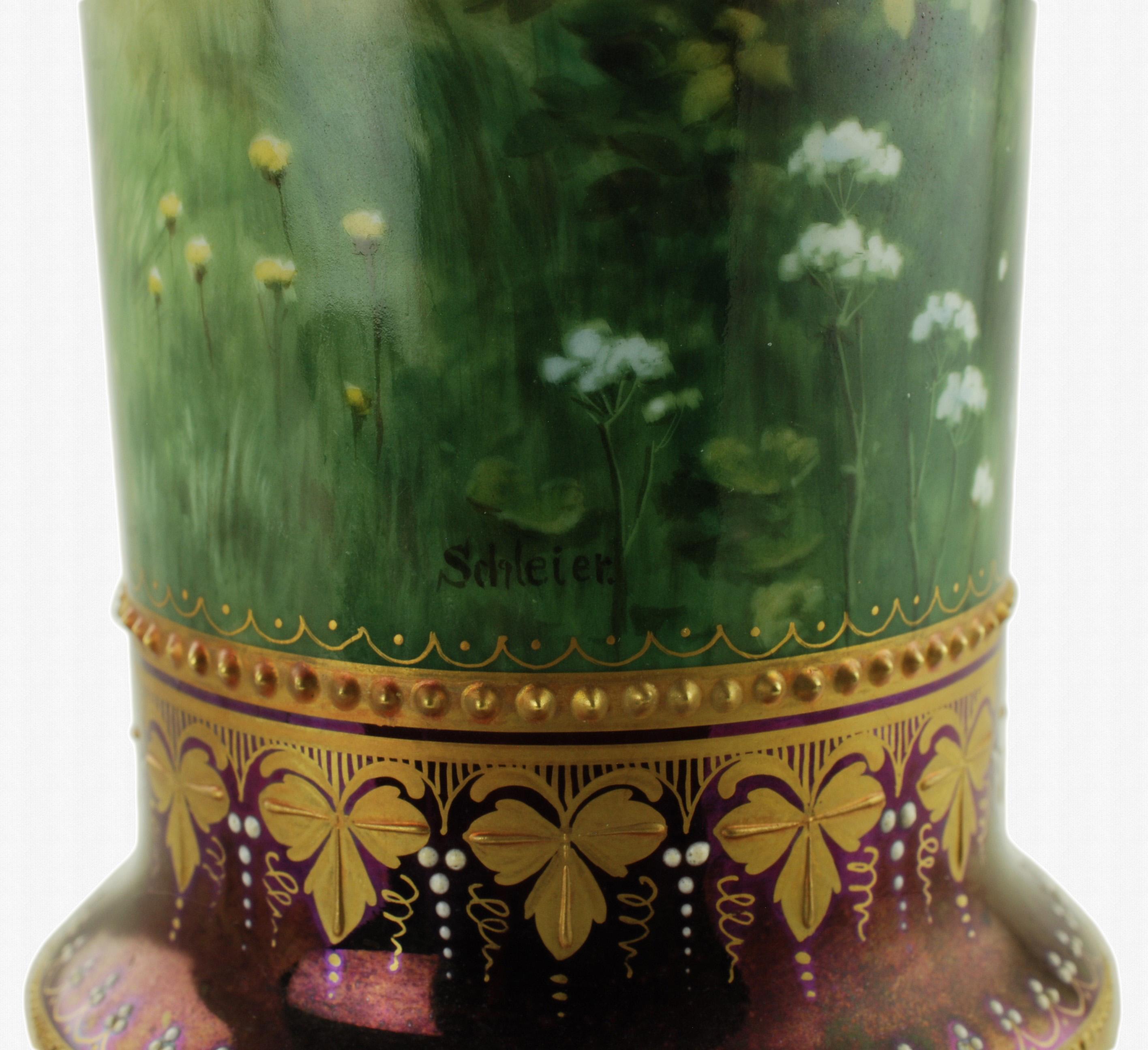 Porcellana Vaso antico Heufel & Co Dresden Porcelain dipinto a mano da 10 pollici in vendita