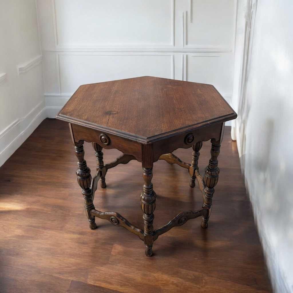 Antique Hexagonal Dining Table Carved Wood with Turned Legs, Early 1900s Accent en vente 4