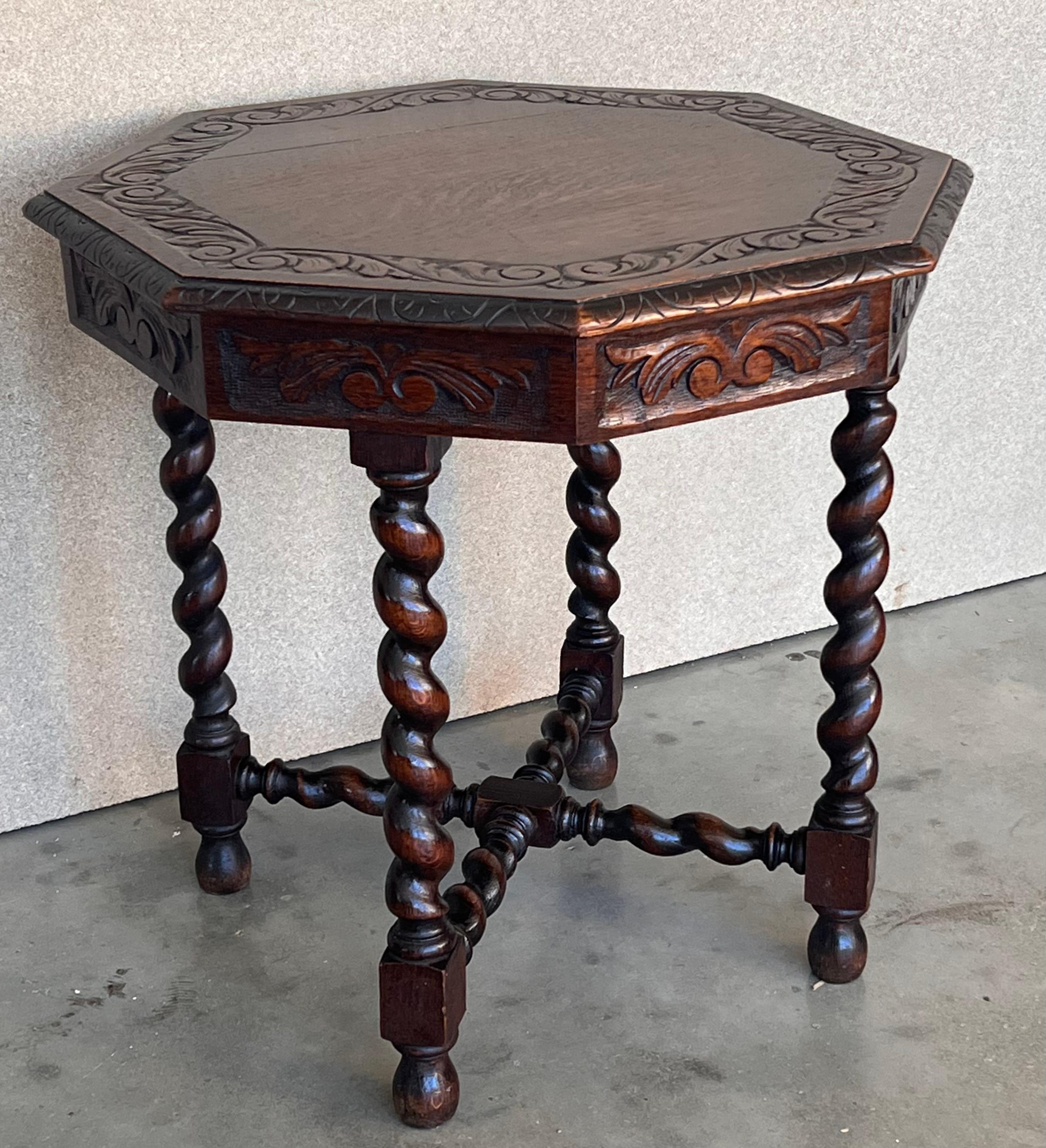 Antique Hexagonal Side or Center Walnut Table with Six Carved Legs In Good Condition For Sale In Miami, FL