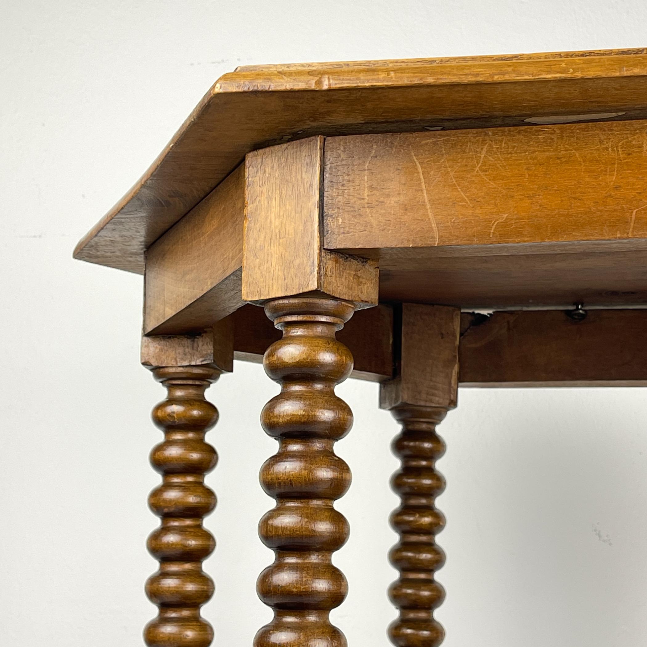 Antique Hexagonal Walnut Side Table, Italy, early 20th, Bobbin Turned legs For Sale 9
