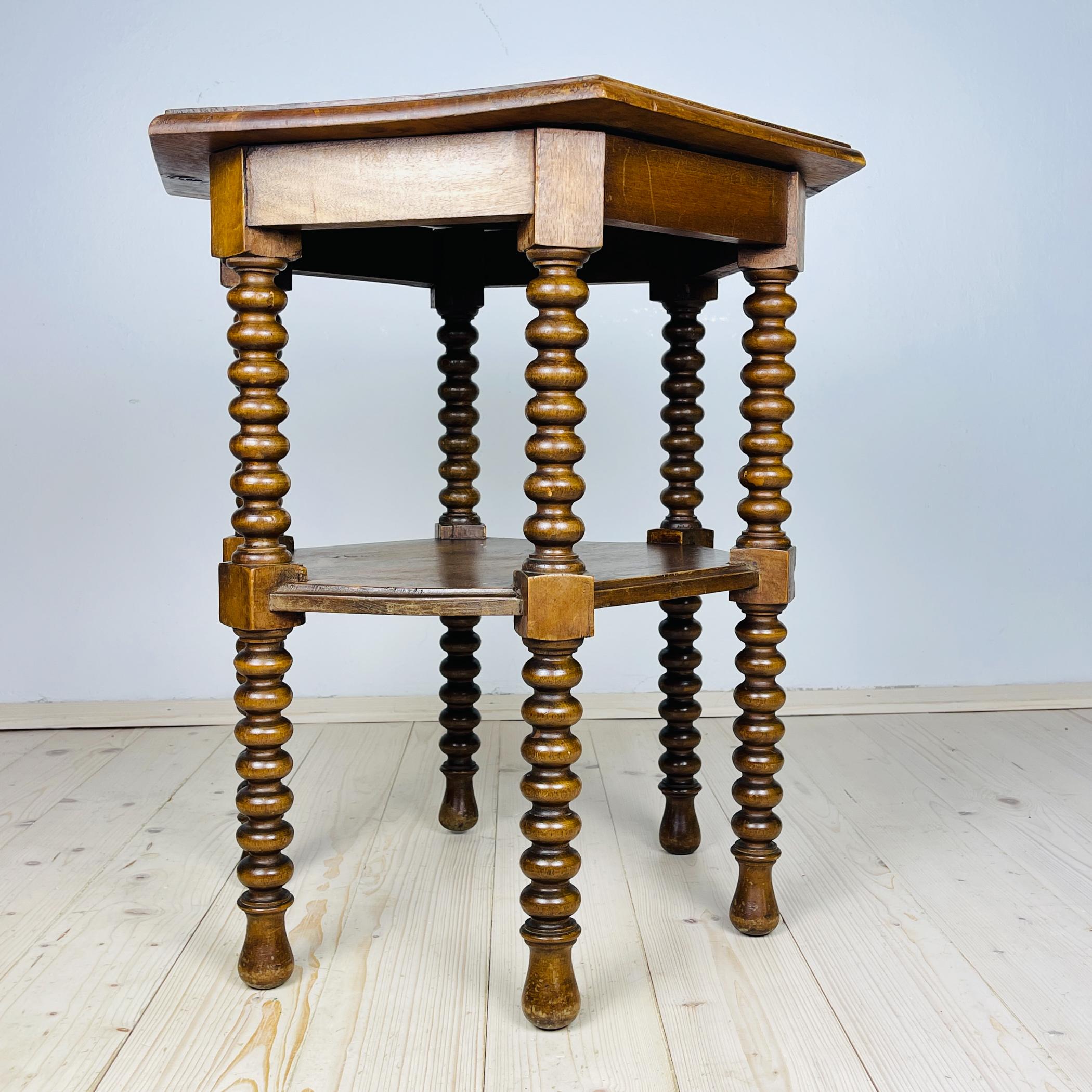 Antique Hexagonal Walnut Side Table, Italy, early 20th, Bobbin Turned legs For Sale 11