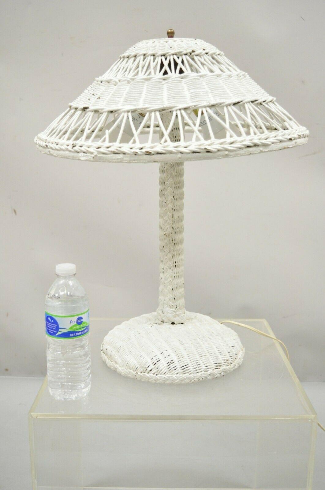 Antique Heywood Wakefield Arts & Crafts White Wicker Table Lamp wth Shade For Sale 5