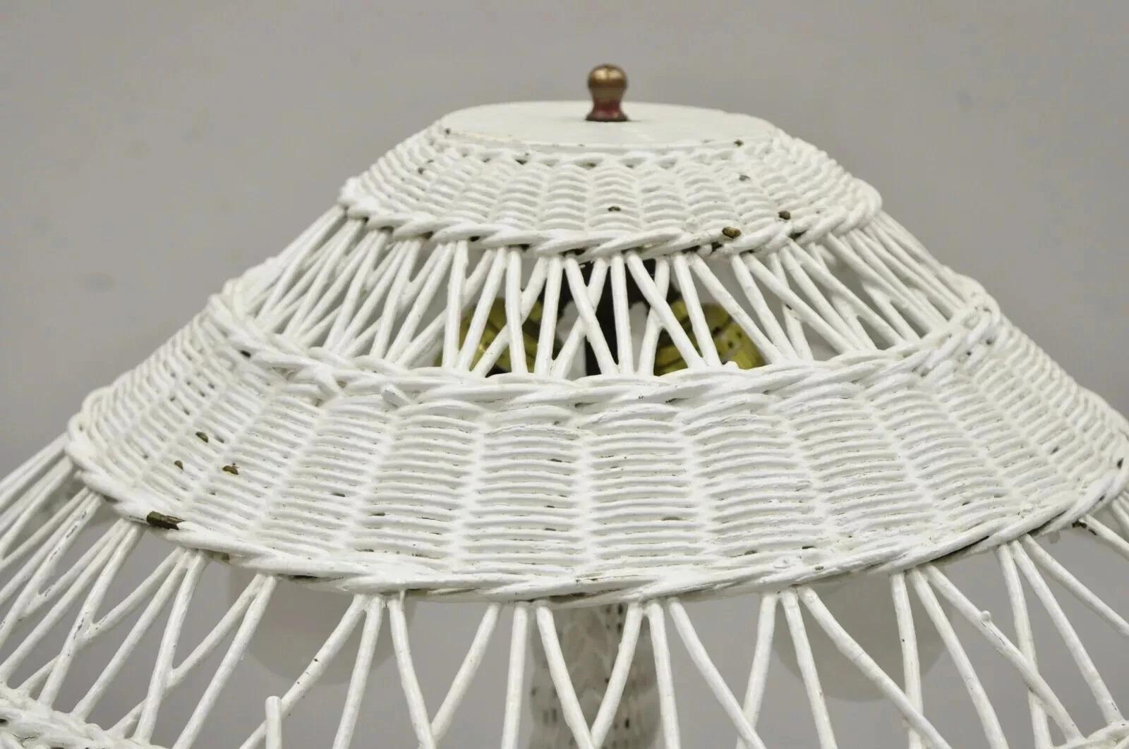 Unknown Antique Heywood Wakefield Arts & Crafts White Wicker Table Lamp With Shade For Sale