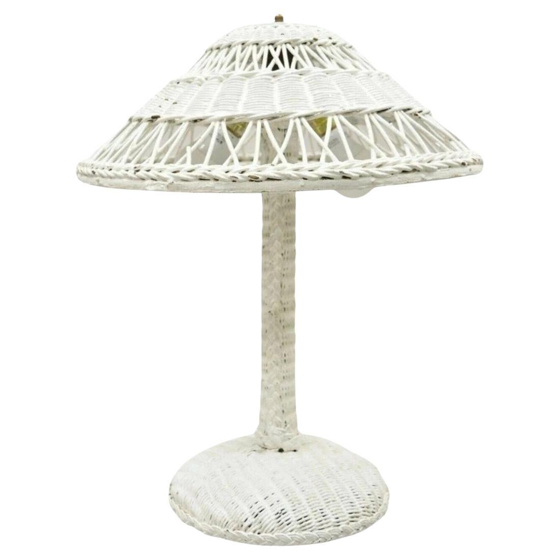 Antique Heywood Wakefield Arts & Crafts White Wicker Table Lamp With Shade For Sale