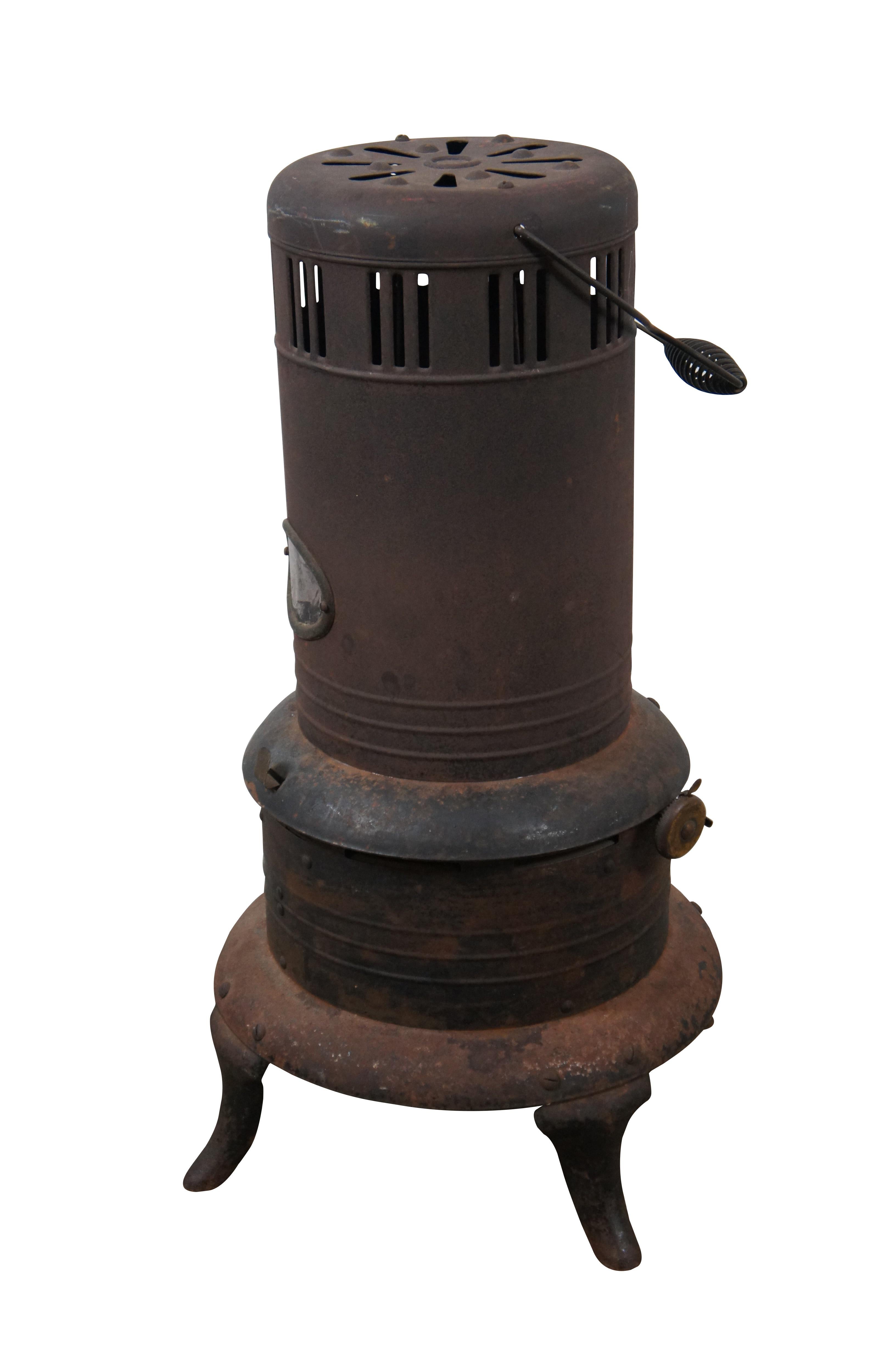 Antique Hibbards True Value Kerosene cabin space heater / stove / burner.

Hibbards True Value No M181H, Model D81 by Hibbard Spencer Bartlett & Co of Chicago.

Dimensions:
15.5” x 23.5” (Diameter x Height)