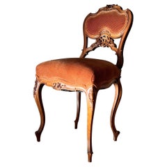 Antiker, hochgeschnitzter, viktorianischer Beistellstuhl, spätes 19. Jahrhundert 